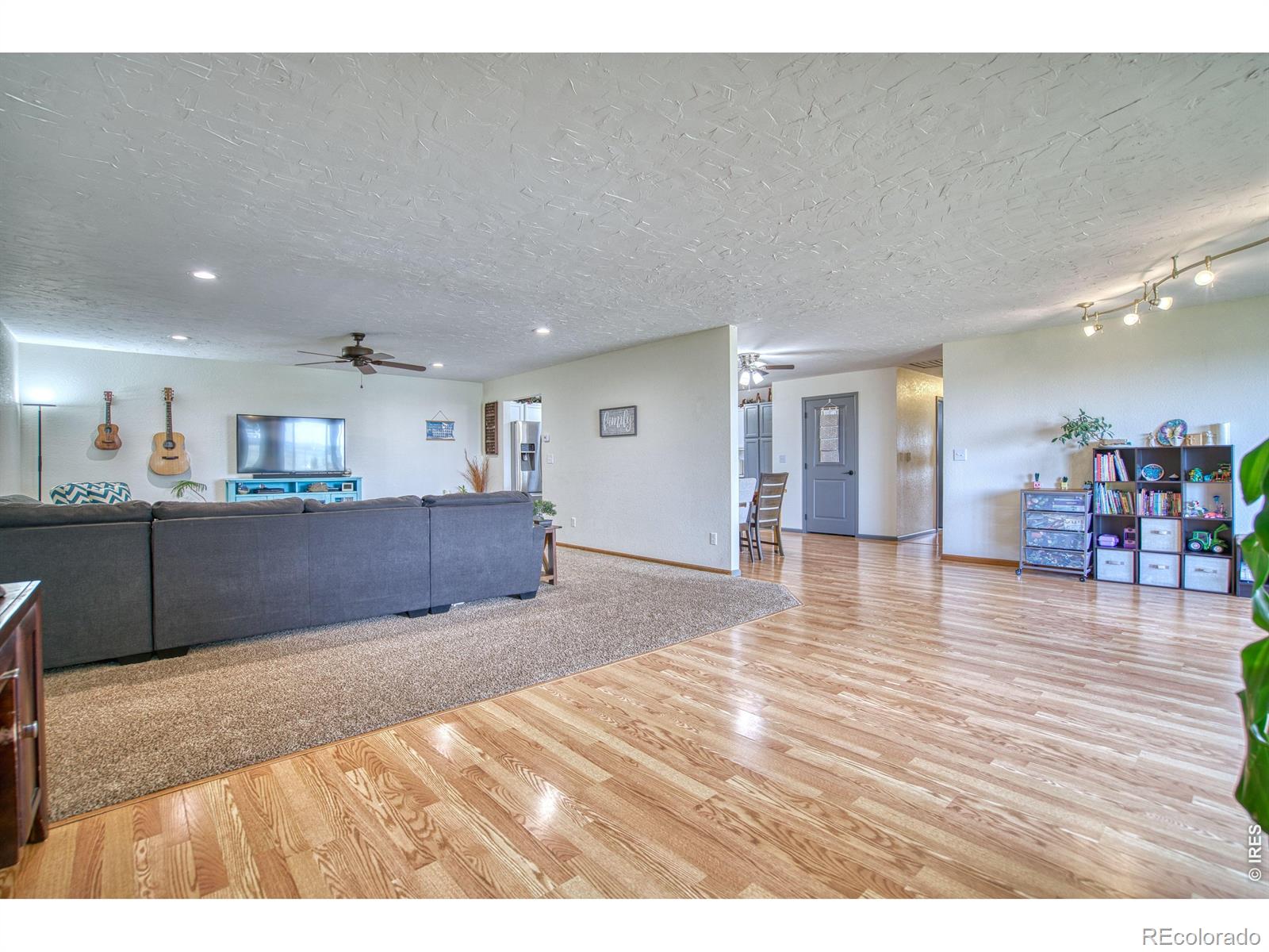 MLS Image #4 for 20118  jubilee way,la salle, Colorado