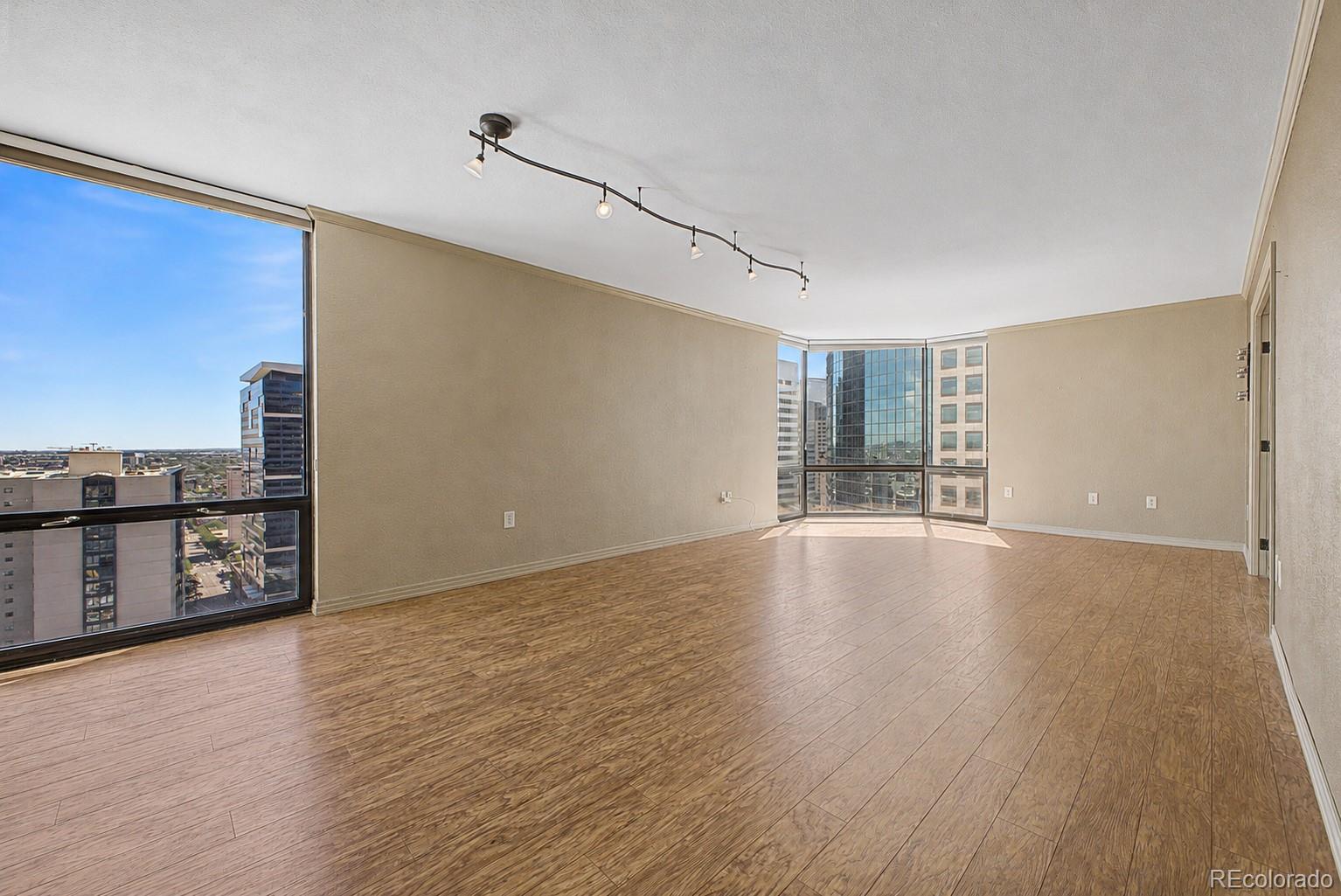 MLS Image #12 for 1625  larimer street 2805,denver, Colorado