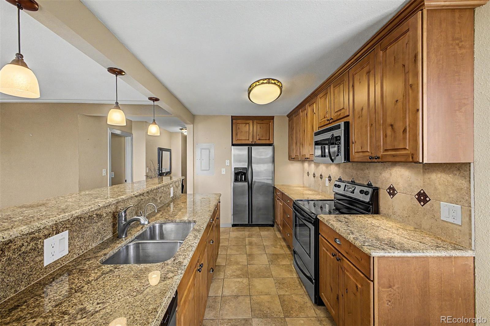 MLS Image #18 for 1625  larimer street 2805,denver, Colorado