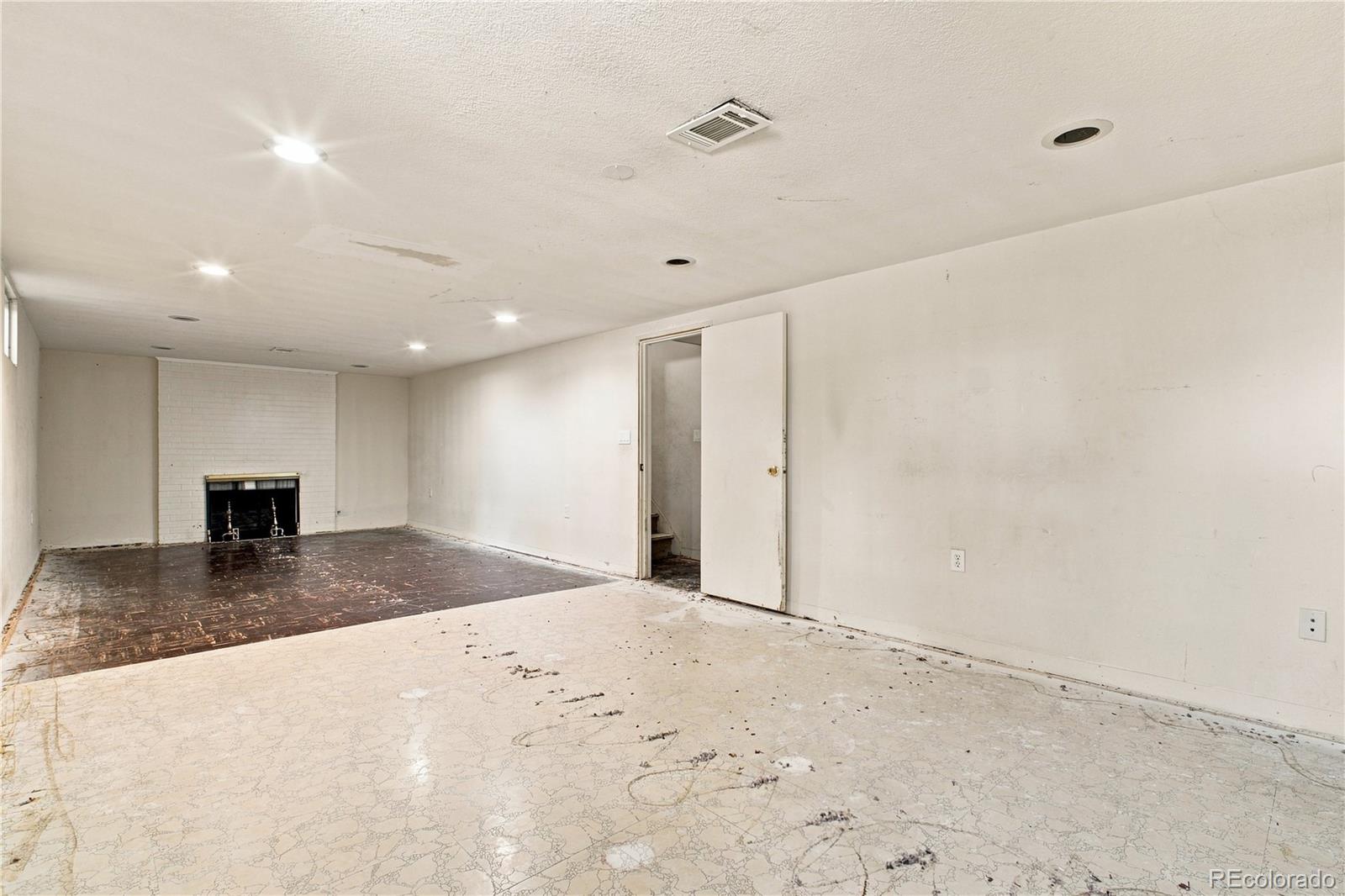 MLS Image #14 for 6974 s lakeview street,littleton, Colorado