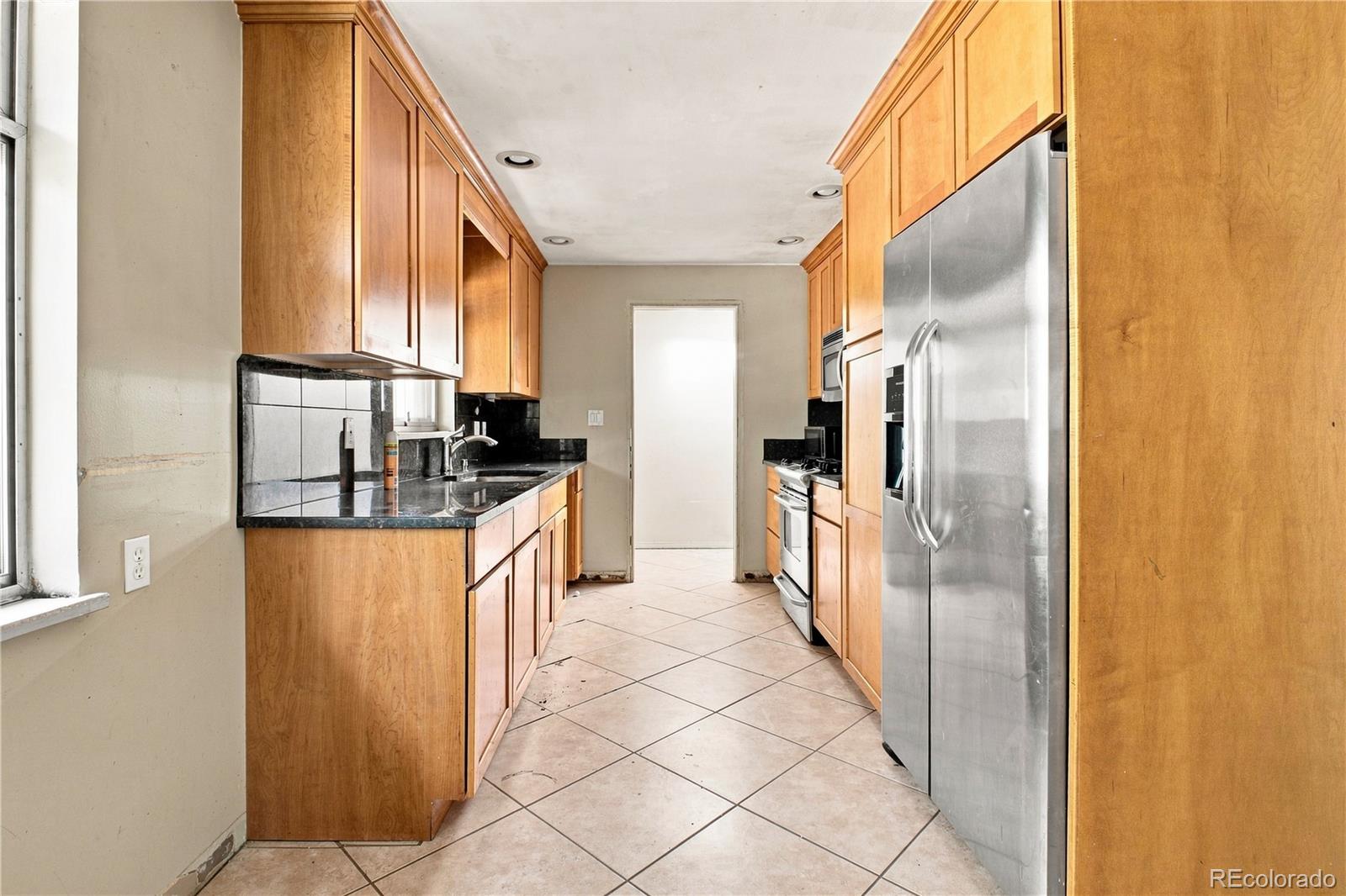 MLS Image #2 for 6974 s lakeview street,littleton, Colorado