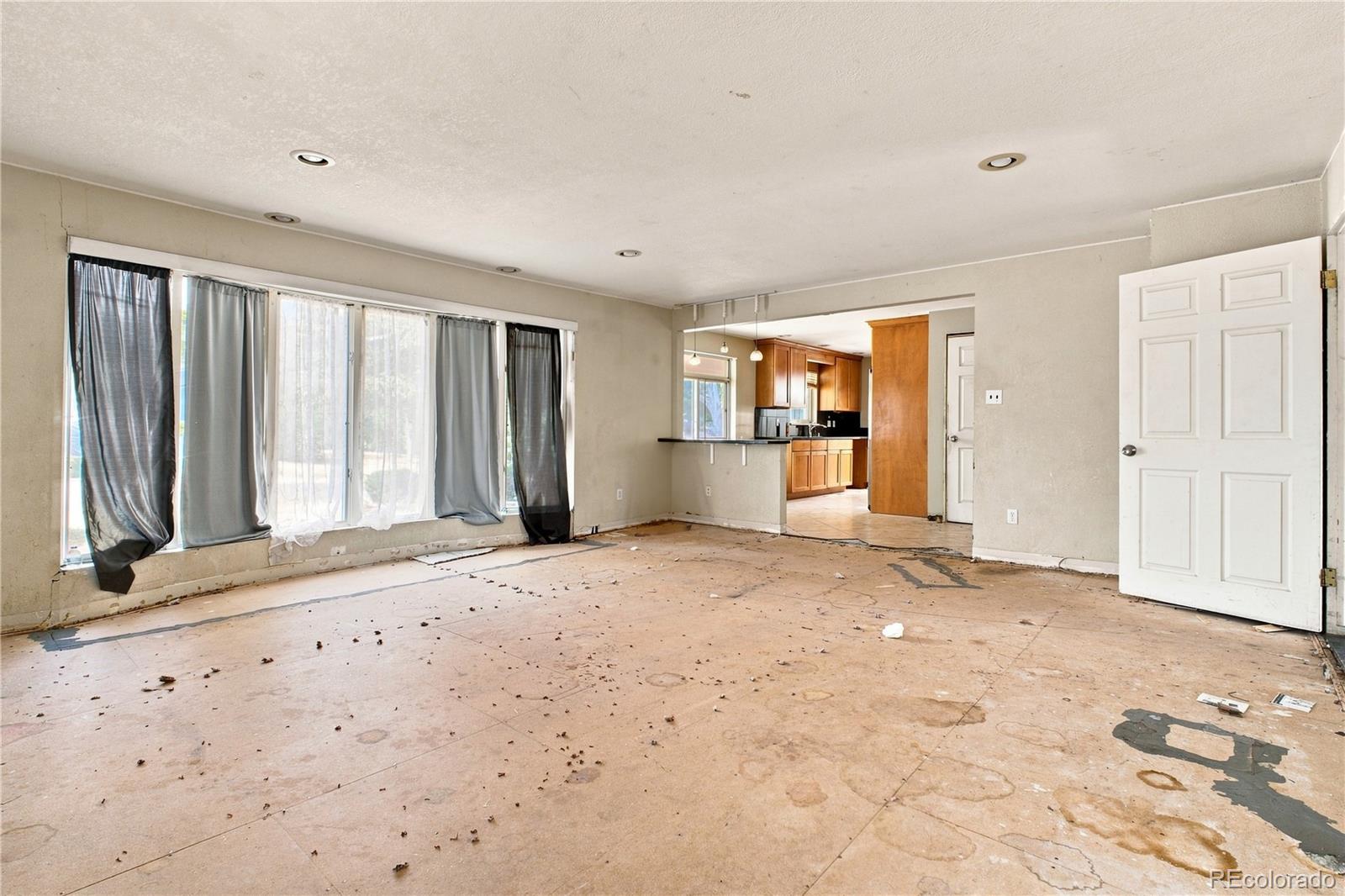 MLS Image #4 for 6974 s lakeview street,littleton, Colorado