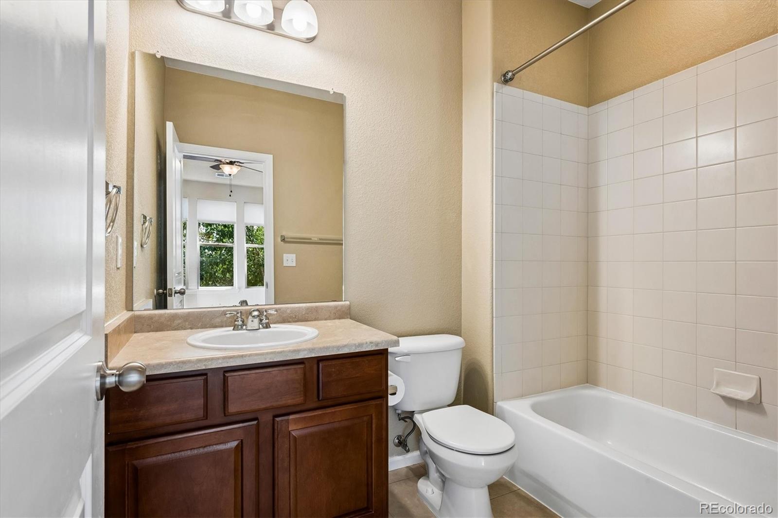 MLS Image #22 for 8966 e nichols place,centennial, Colorado