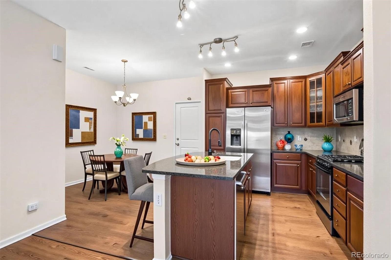 MLS Image #5 for 8966 e nichols place,centennial, Colorado