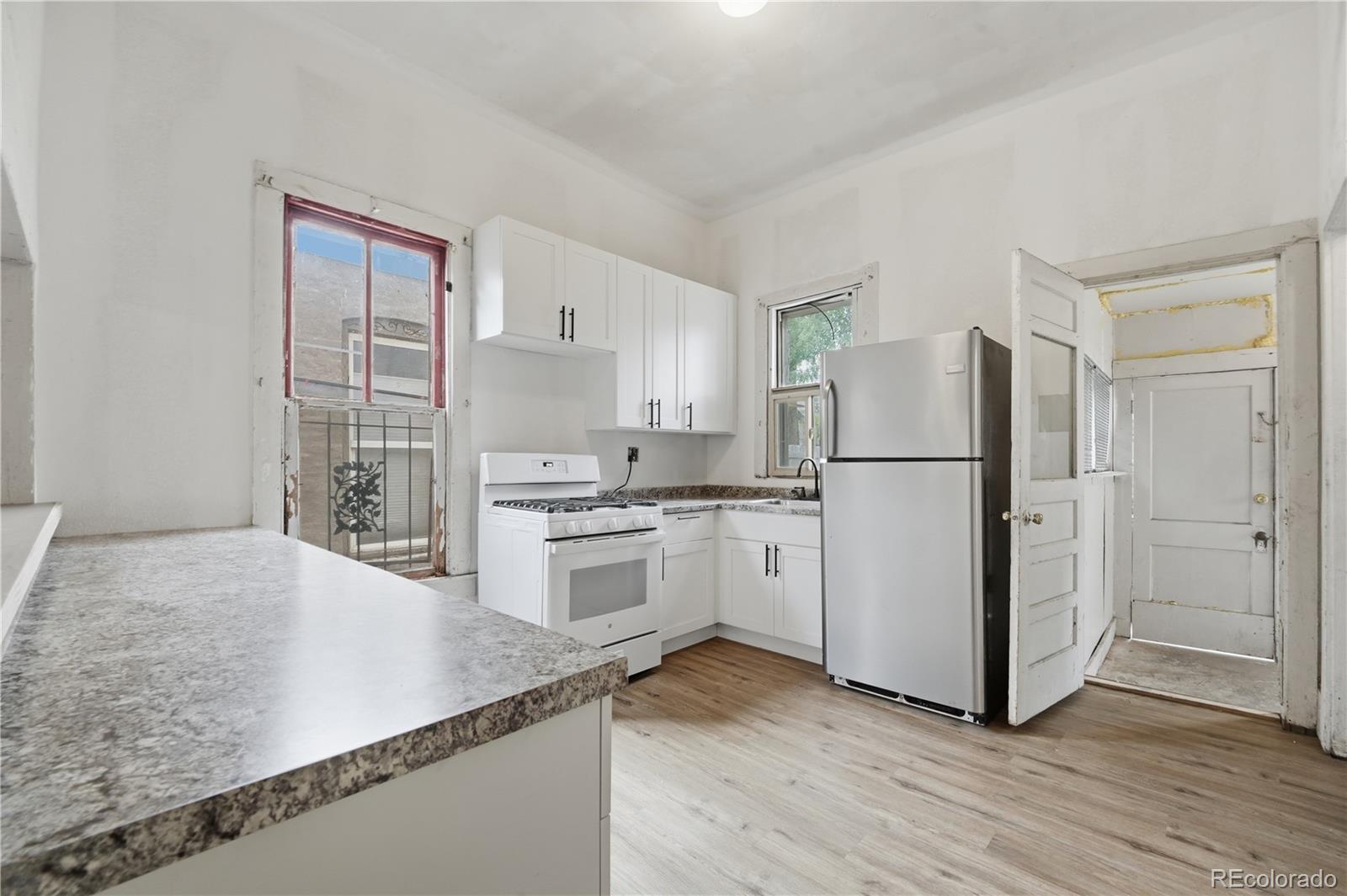 MLS Image #15 for 2837  stout street,denver, Colorado