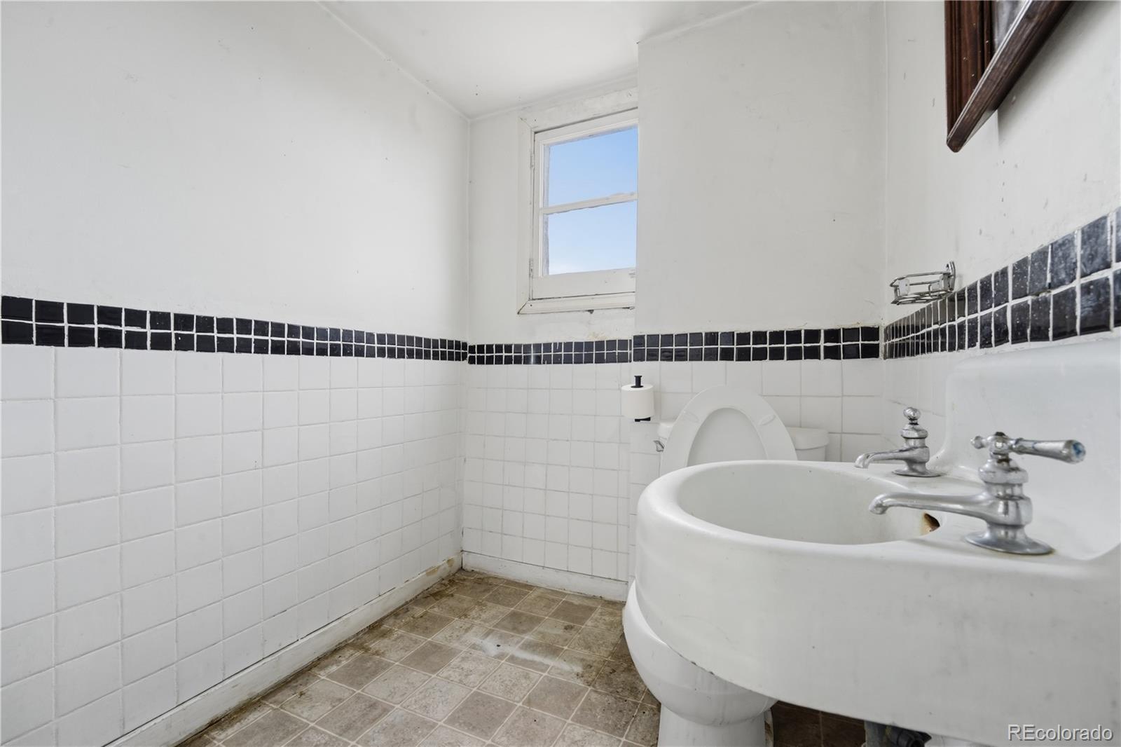 MLS Image #24 for 2837  stout street,denver, Colorado