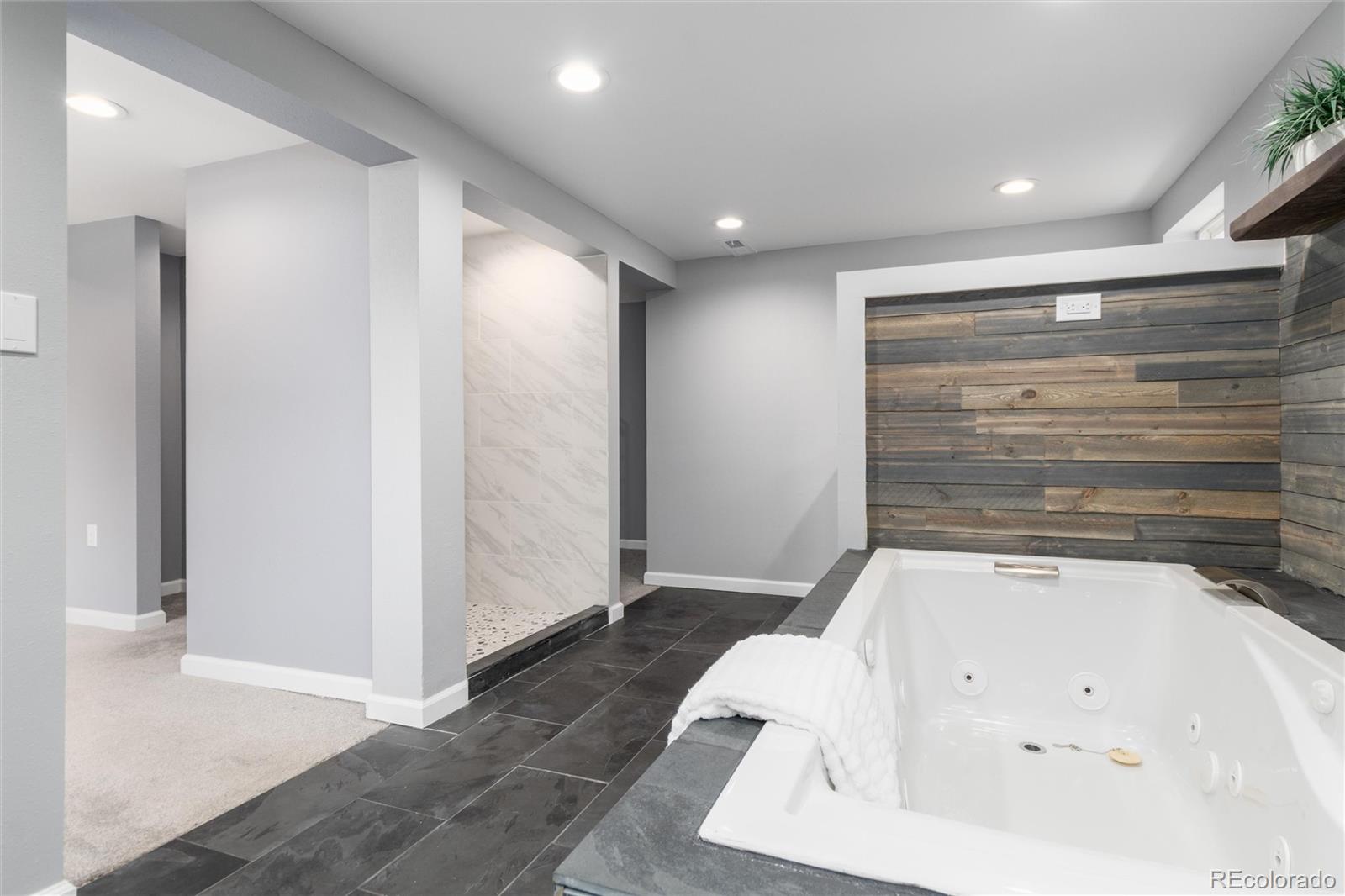 MLS Image #19 for 9525 w 11th avenue,lakewood, Colorado