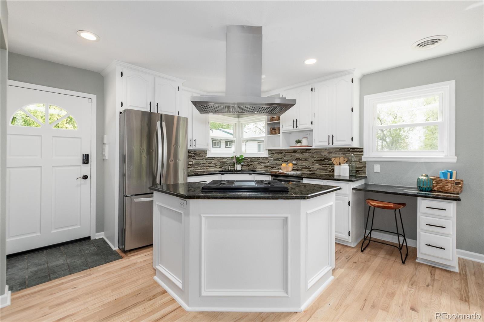 MLS Image #8 for 9525 w 11th avenue,lakewood, Colorado