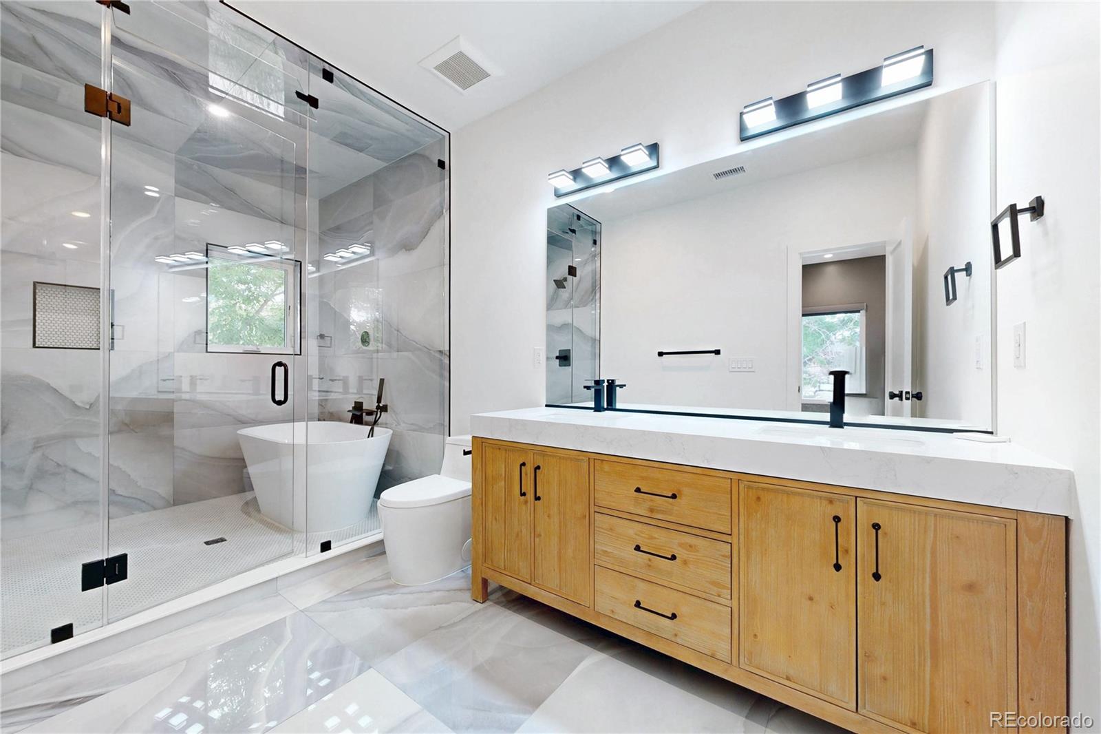 MLS Image #19 for 2403 s franklin ,denver, Colorado