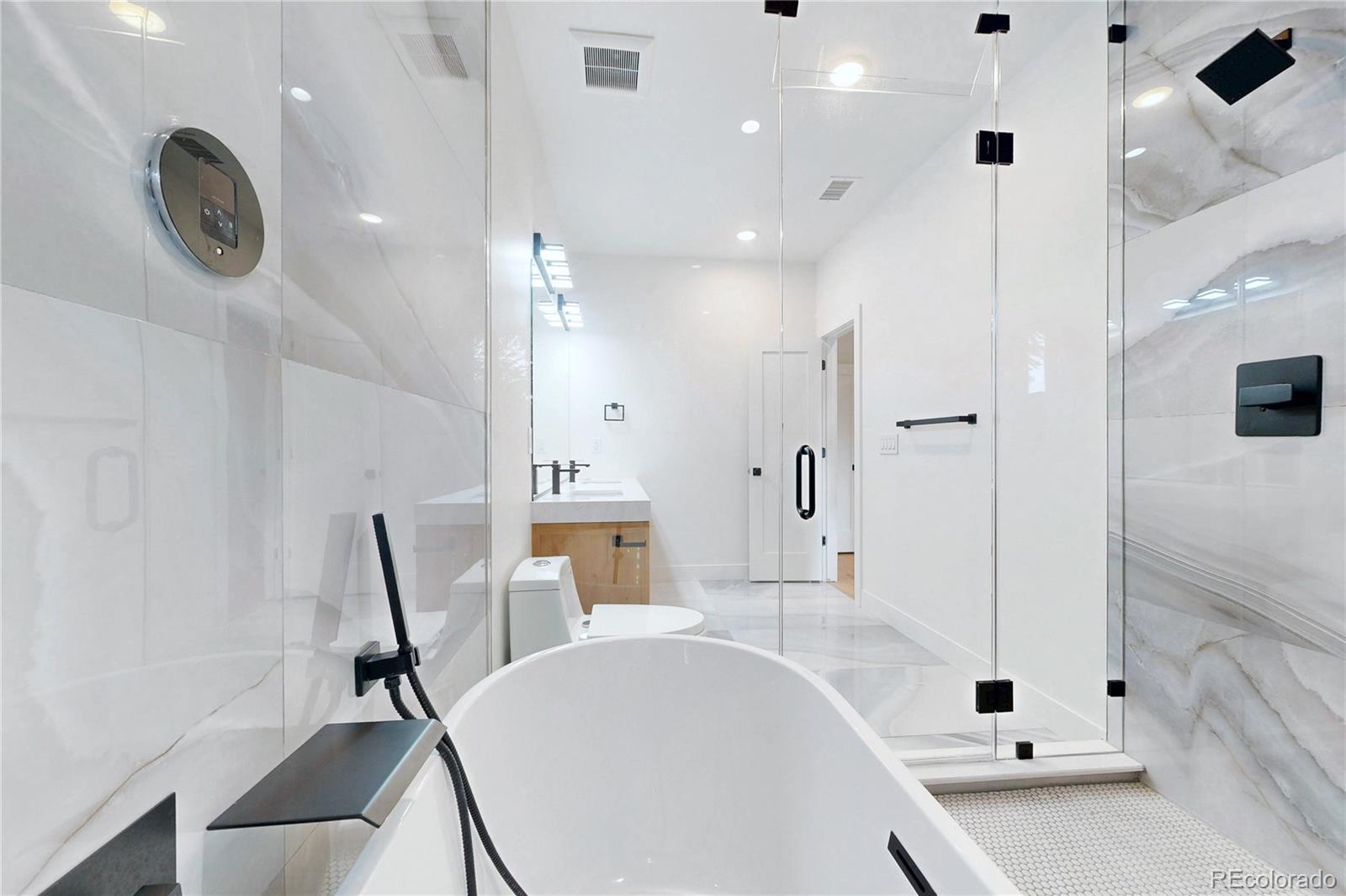 MLS Image #20 for 2403 s franklin ,denver, Colorado