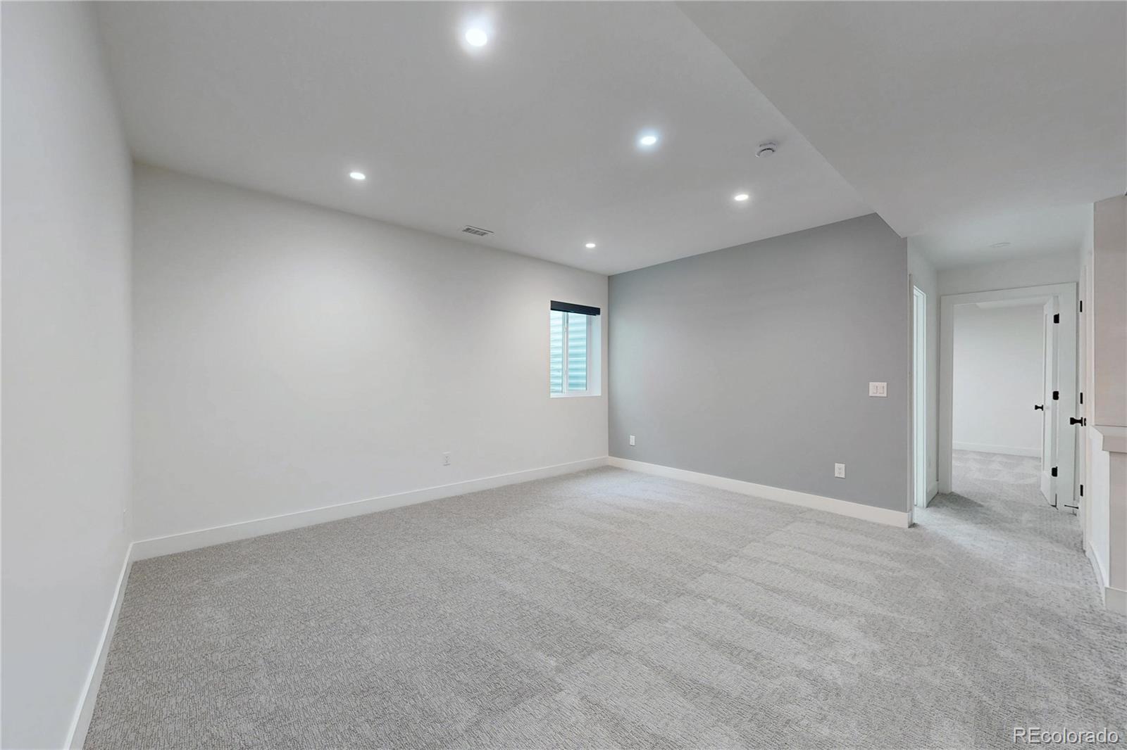 MLS Image #29 for 2403 s franklin ,denver, Colorado