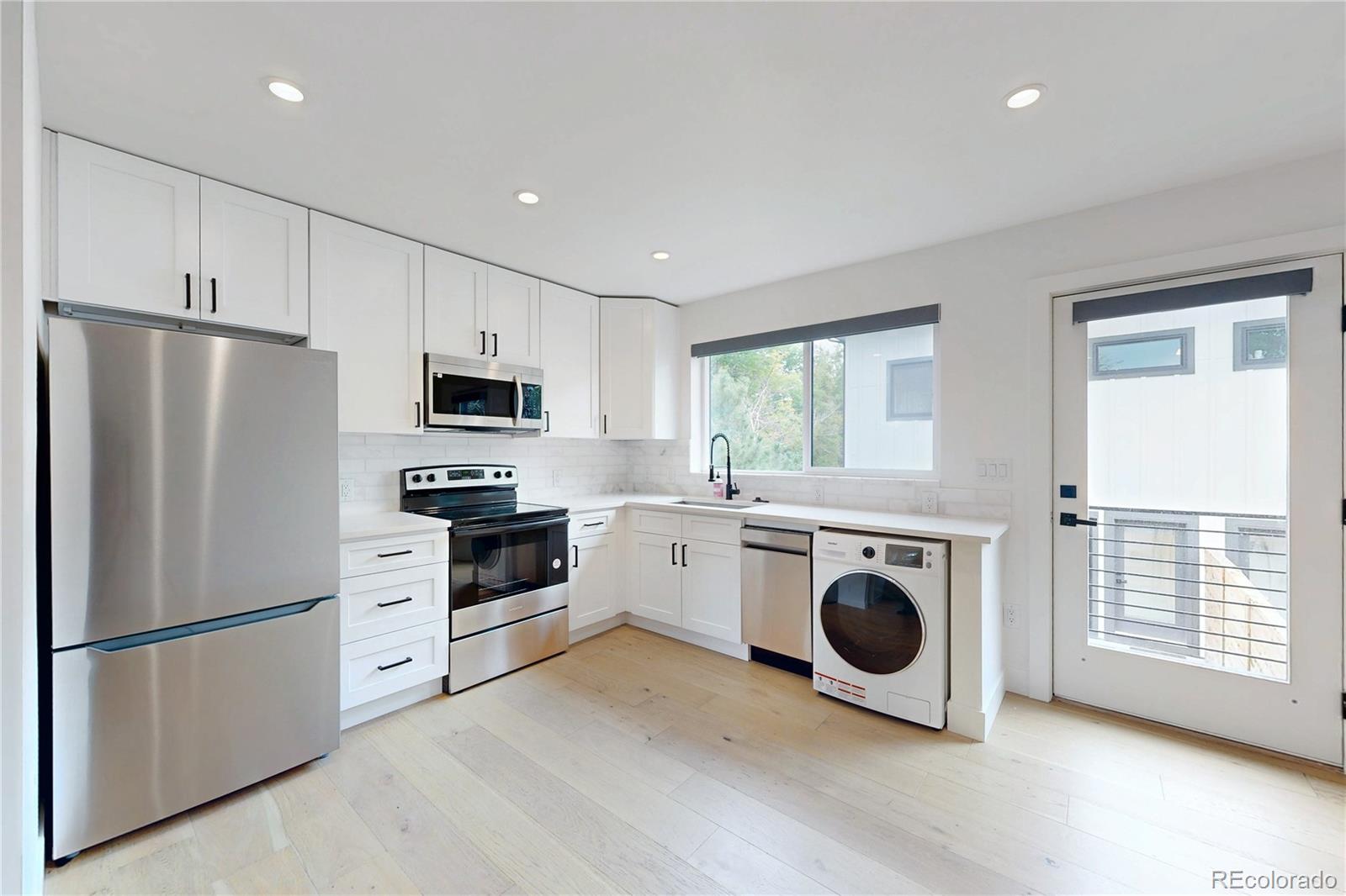 MLS Image #38 for 2403 s franklin ,denver, Colorado