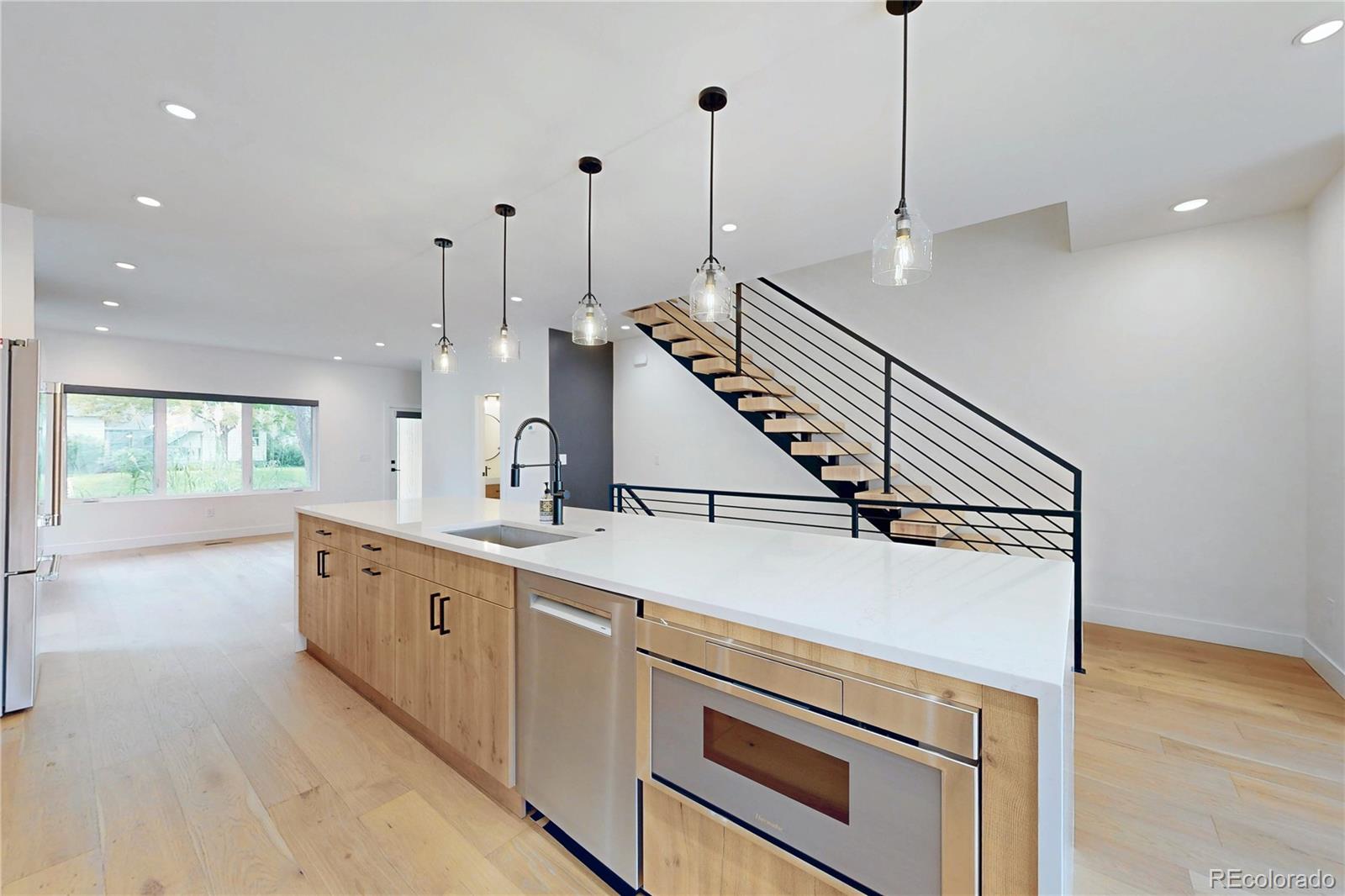 MLS Image #6 for 2403 s franklin ,denver, Colorado