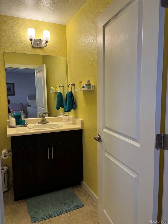 MLS Image #11 for 7805 e 21st avenue,denver, Colorado