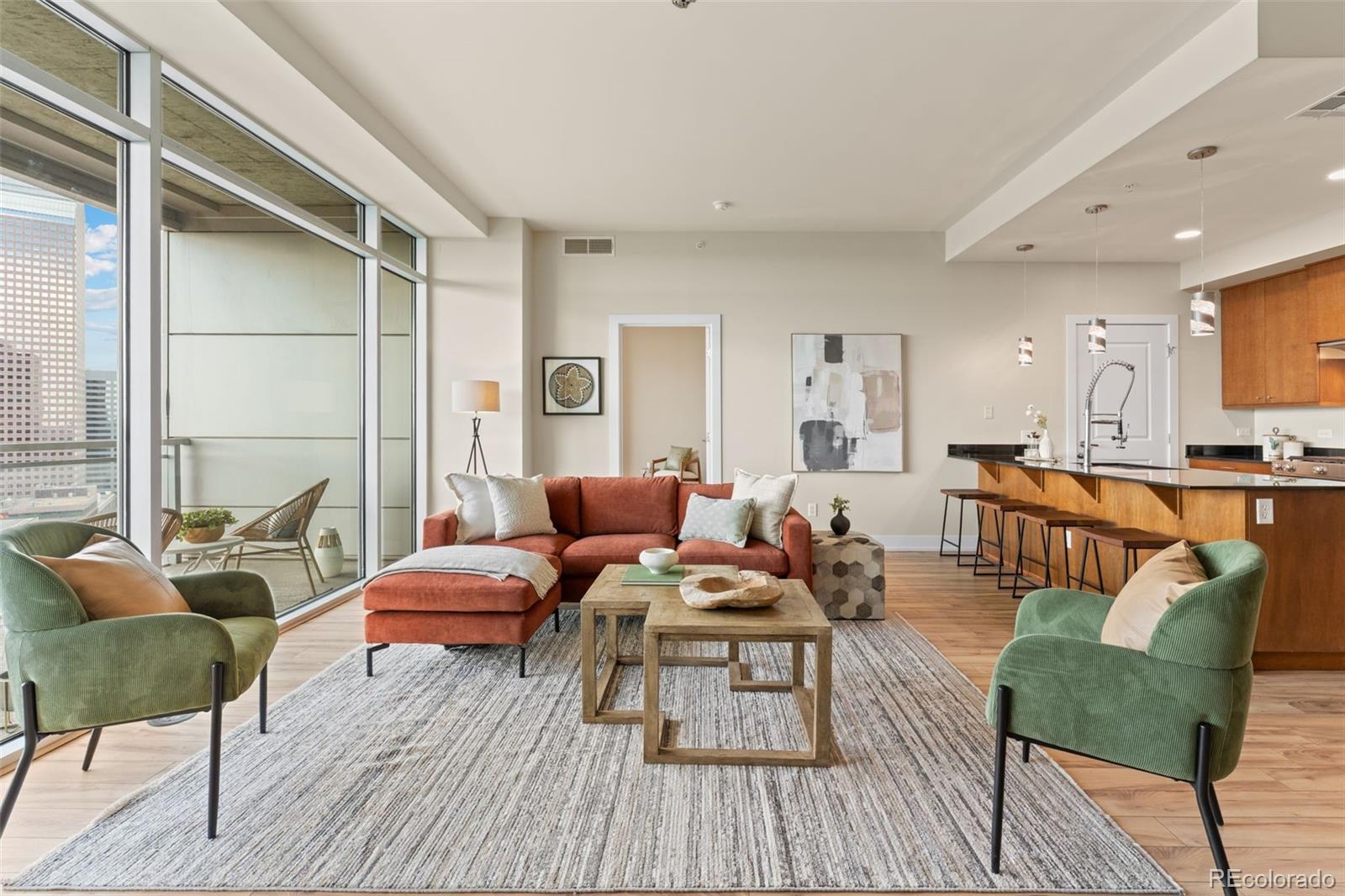 MLS Image #11 for 2001  lincoln street,denver, Colorado