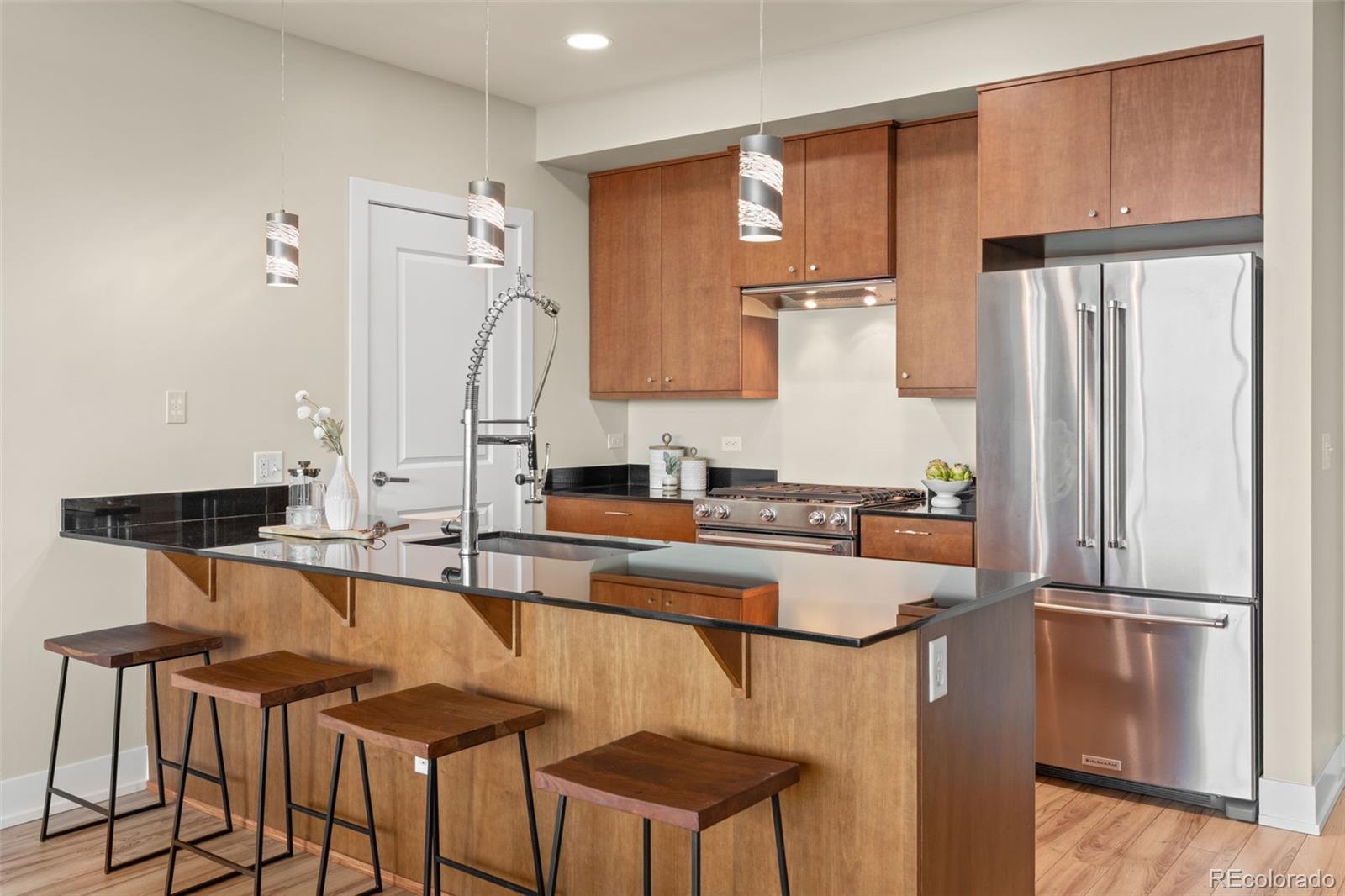 MLS Image #16 for 2001  lincoln street,denver, Colorado