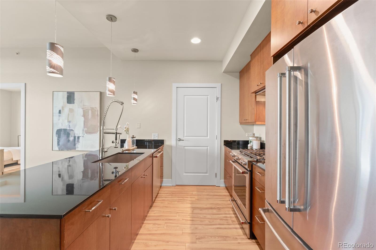 MLS Image #18 for 2001  lincoln street,denver, Colorado