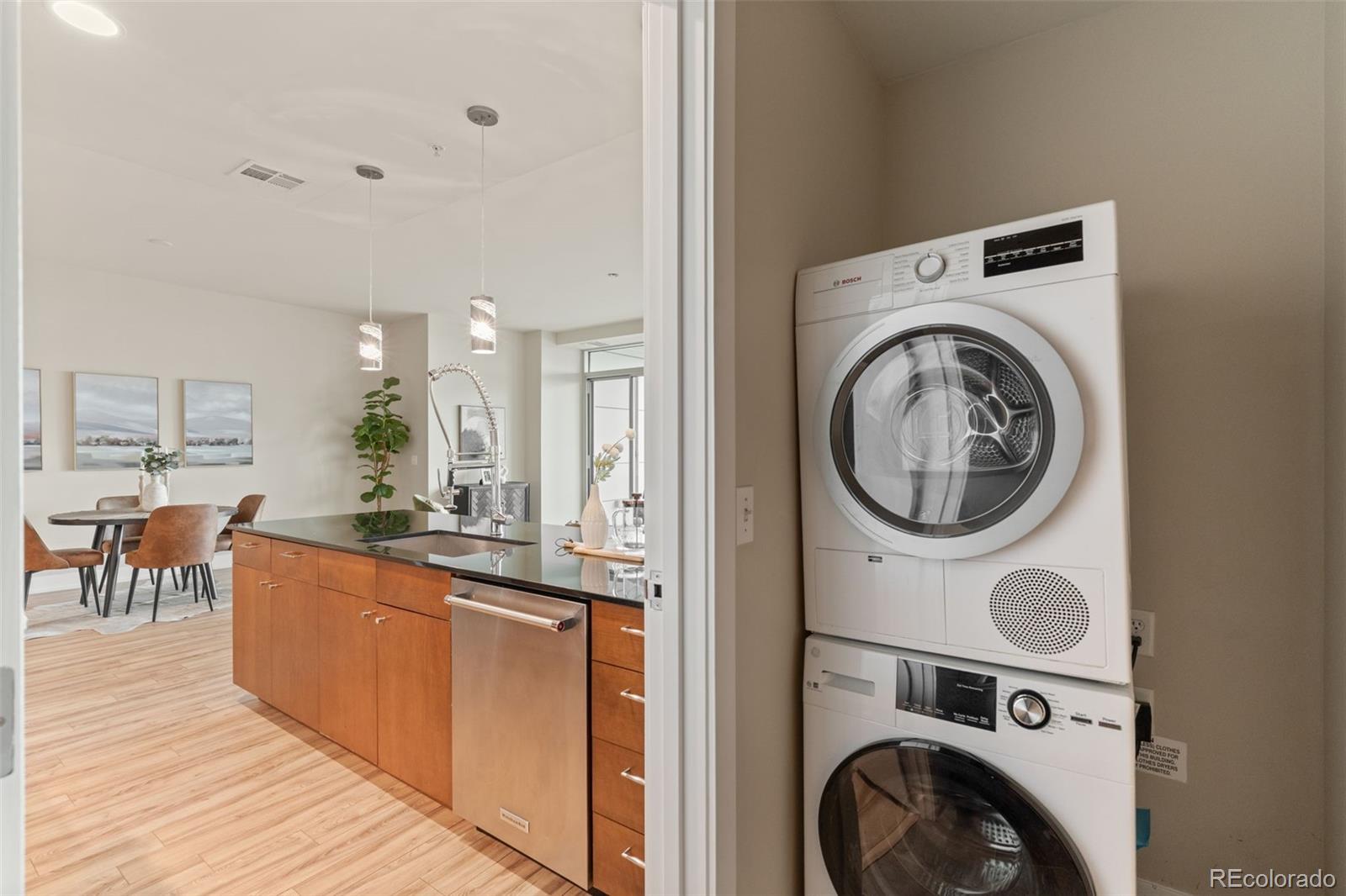 MLS Image #19 for 2001  lincoln street,denver, Colorado