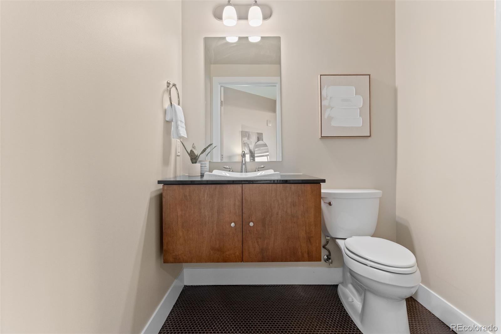 MLS Image #20 for 2001  lincoln street,denver, Colorado