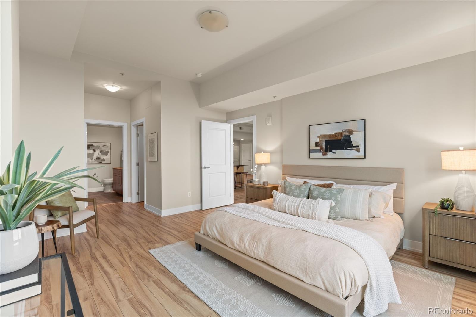 MLS Image #23 for 2001  lincoln street,denver, Colorado