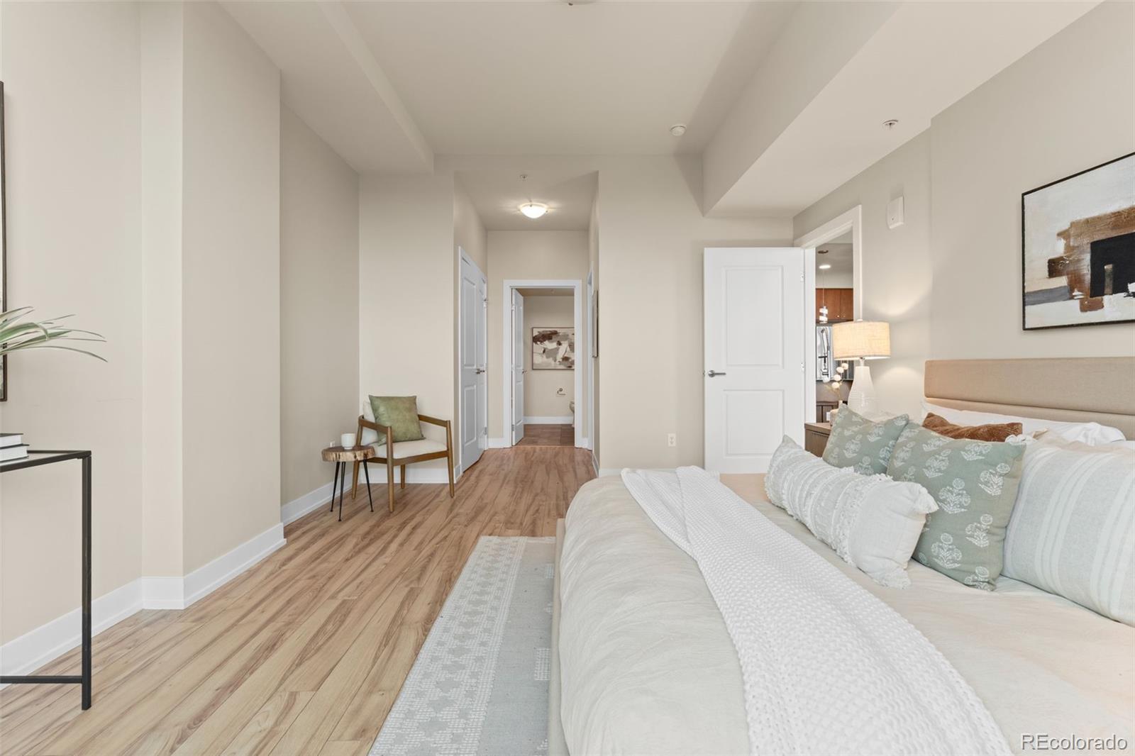 MLS Image #24 for 2001  lincoln street,denver, Colorado