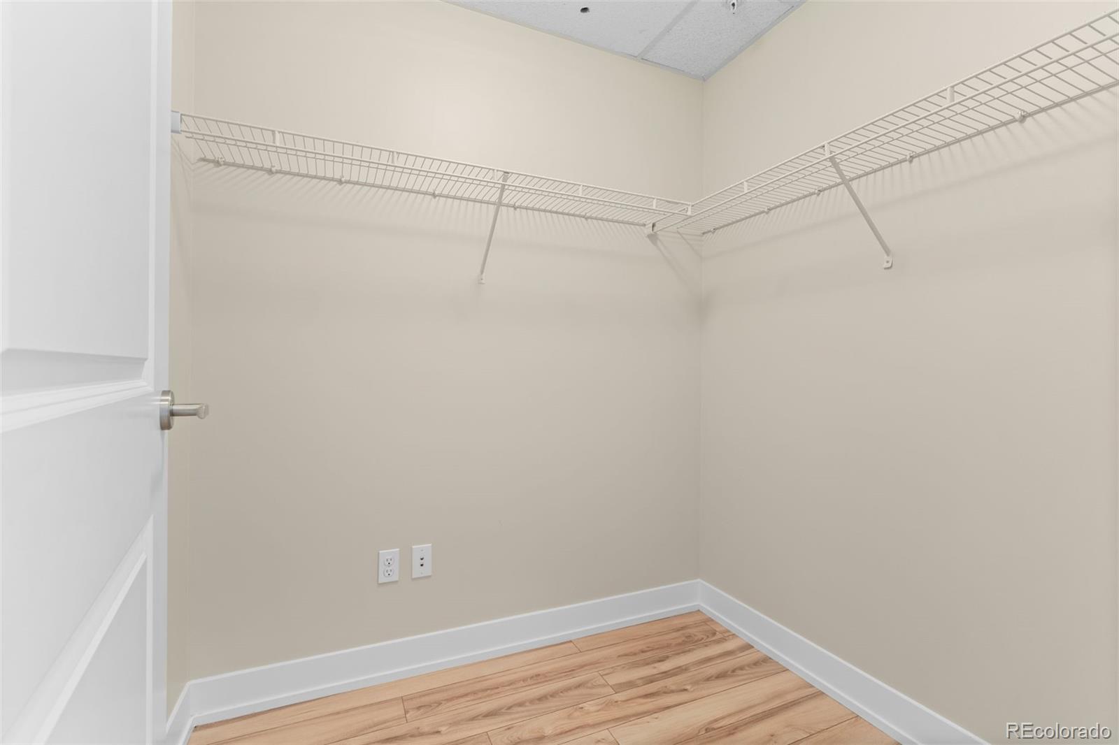MLS Image #25 for 2001  lincoln street,denver, Colorado