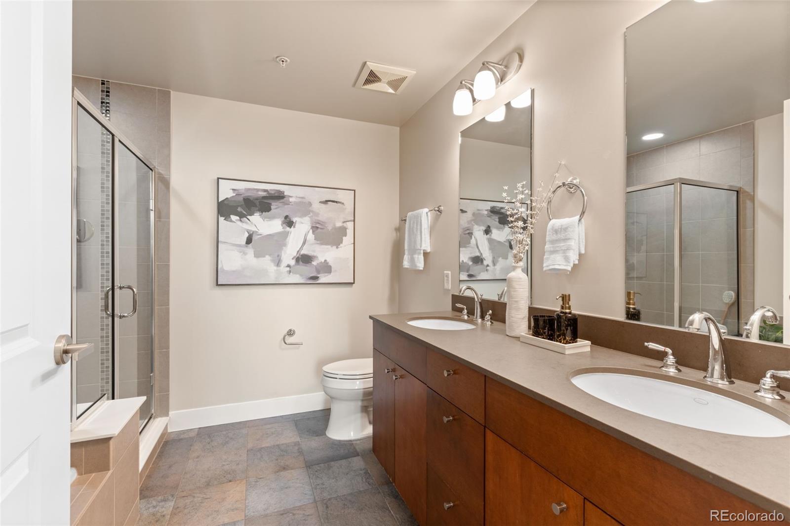 MLS Image #27 for 2001  lincoln street,denver, Colorado