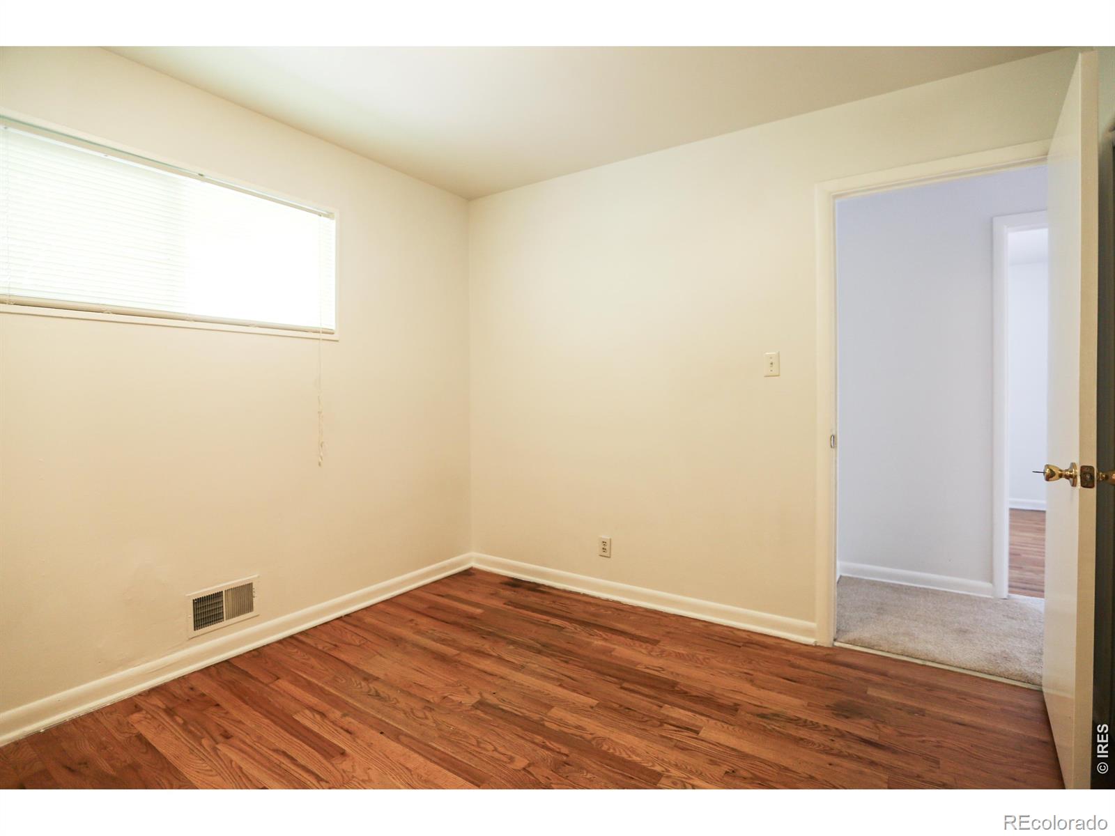 MLS Image #14 for 7493  raritan street,denver, Colorado