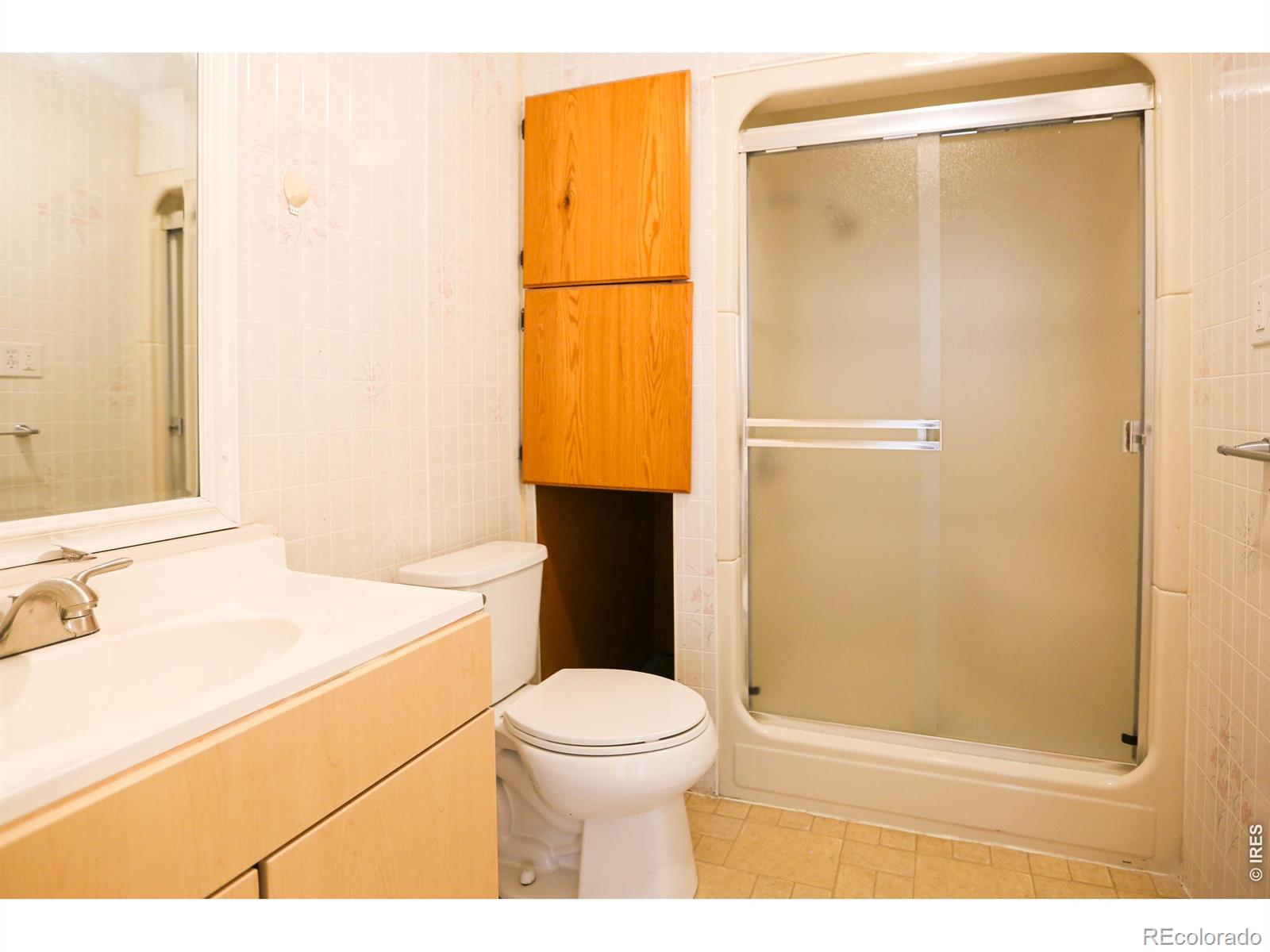 MLS Image #16 for 7493  raritan street,denver, Colorado