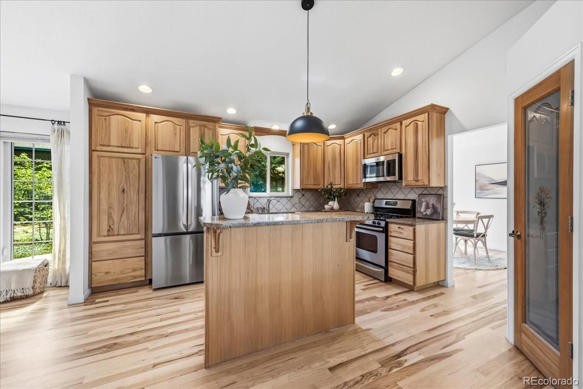 MLS Image #17 for 3035  lakeshore drive,longmont, Colorado