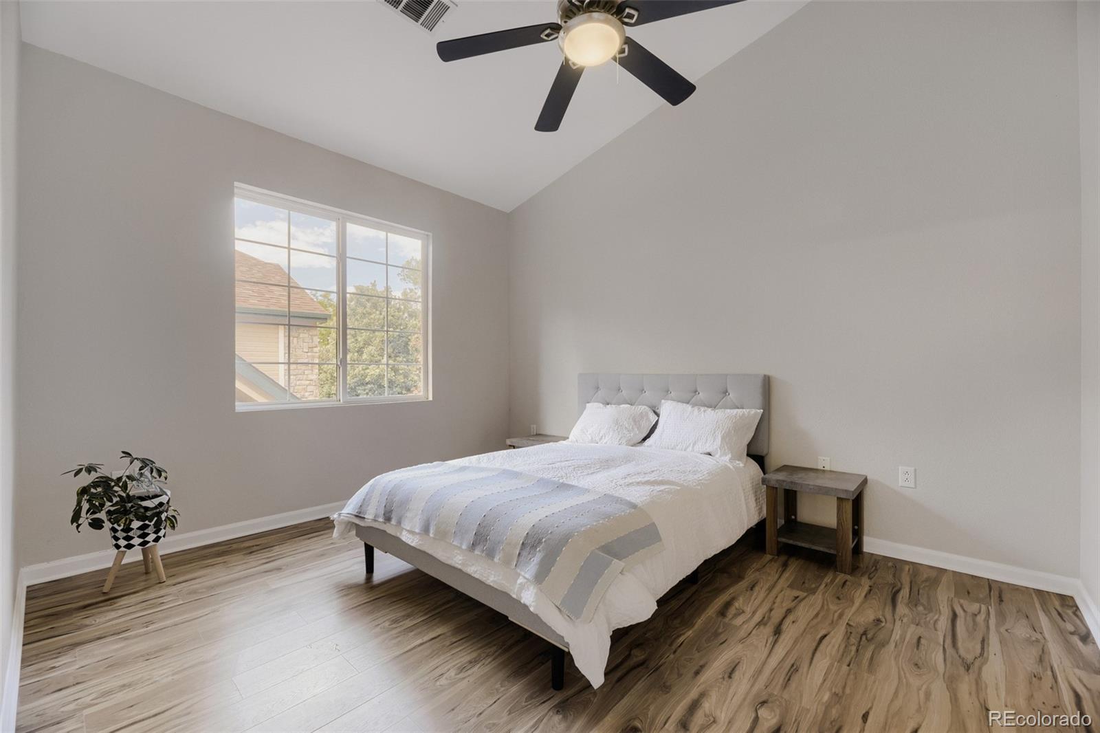MLS Image #10 for 4045 s crystal circle,aurora, Colorado