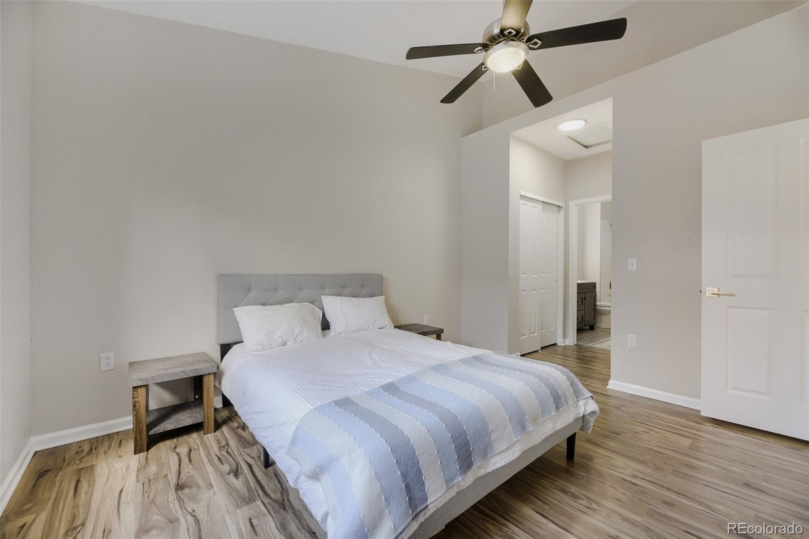 MLS Image #11 for 4045 s crystal circle,aurora, Colorado