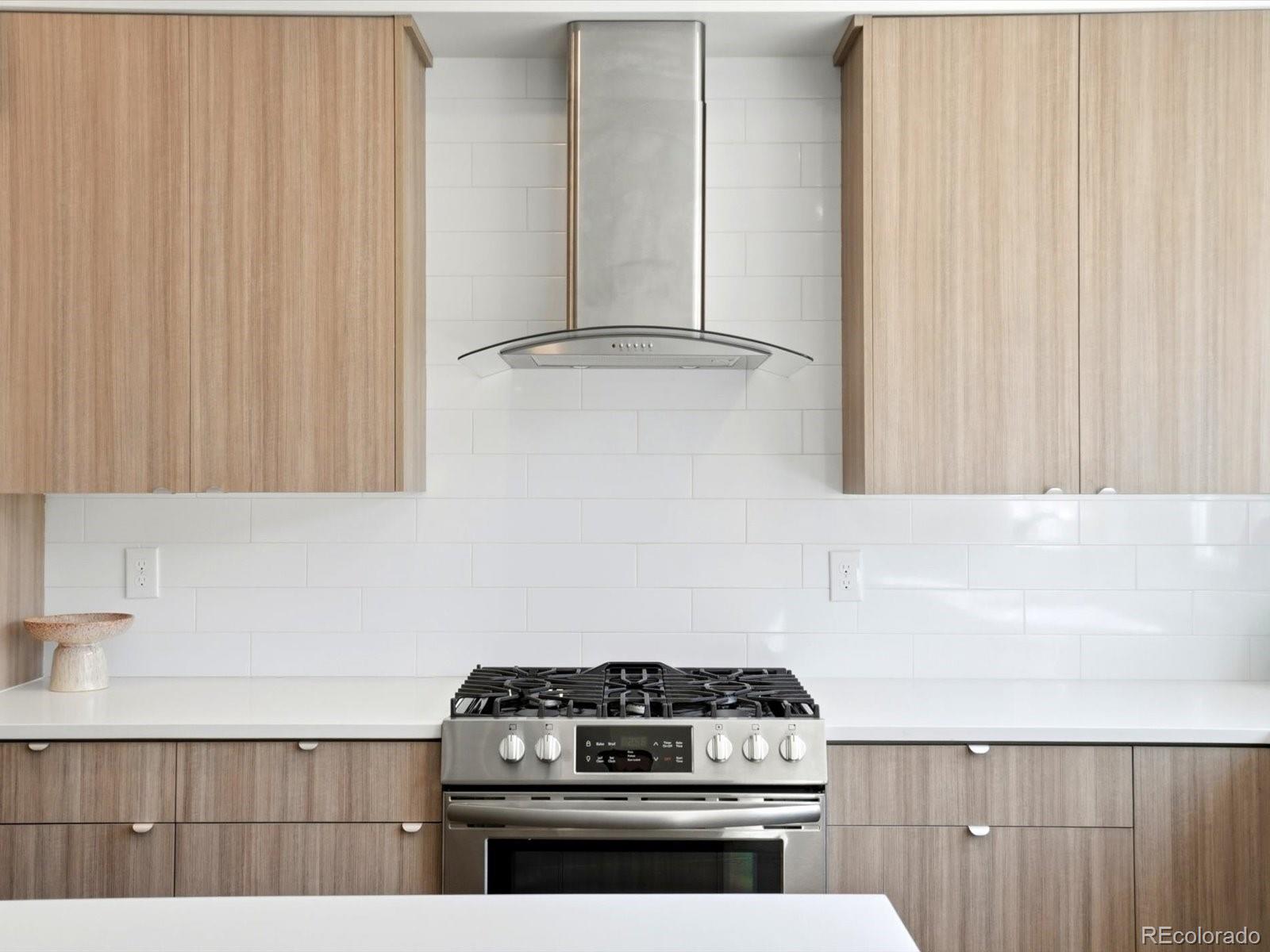 MLS Image #18 for 3231 s bannock street,englewood, Colorado