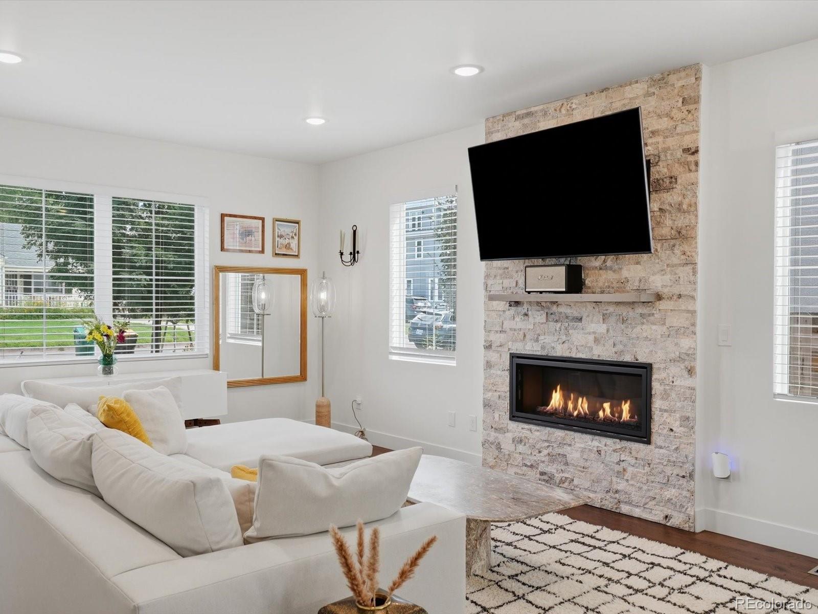 MLS Image #5 for 3231 s bannock street,englewood, Colorado