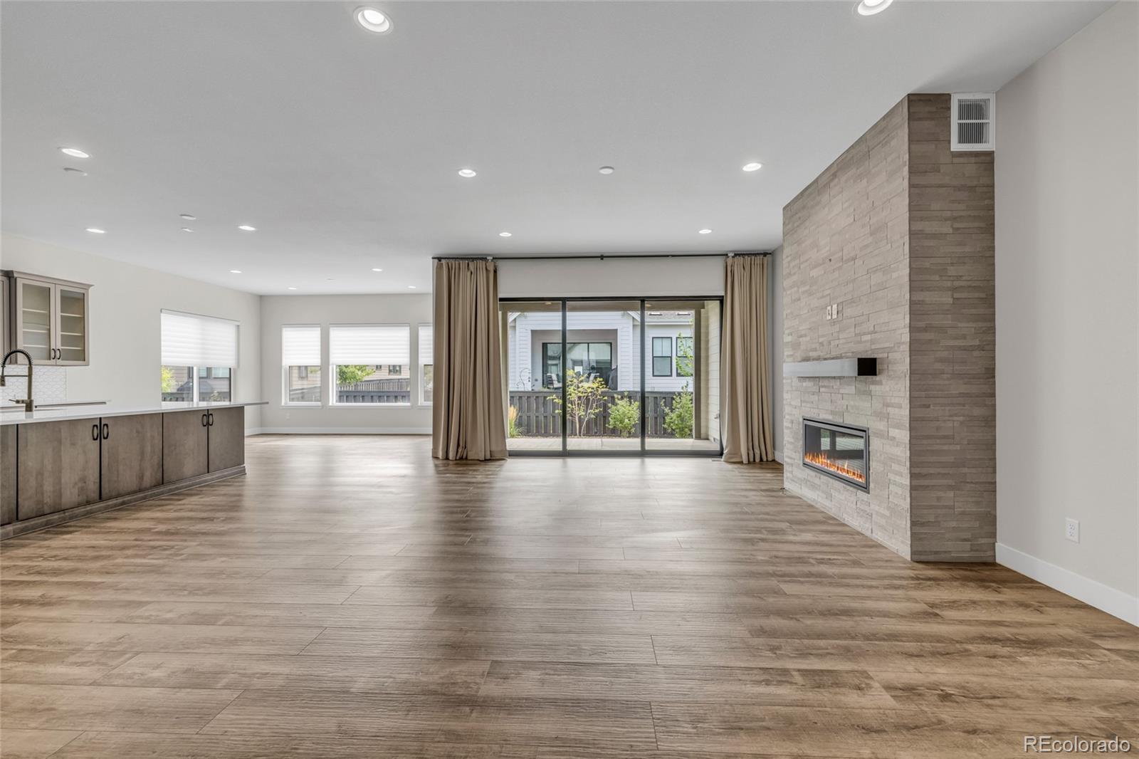 MLS Image #11 for 11384  autumn moon street,littleton, Colorado