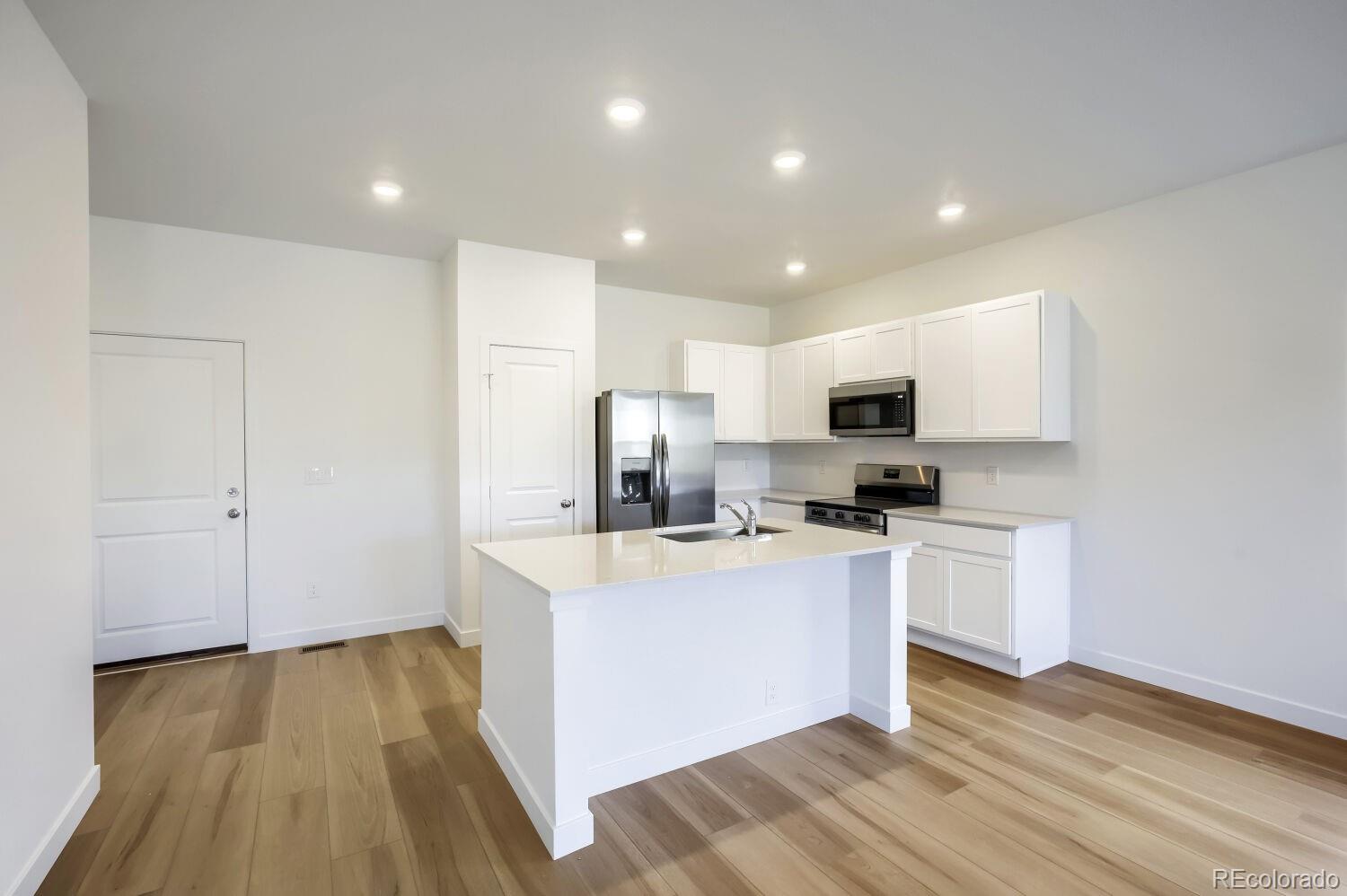 MLS Image #8 for 820  rattle road,windsor, Colorado