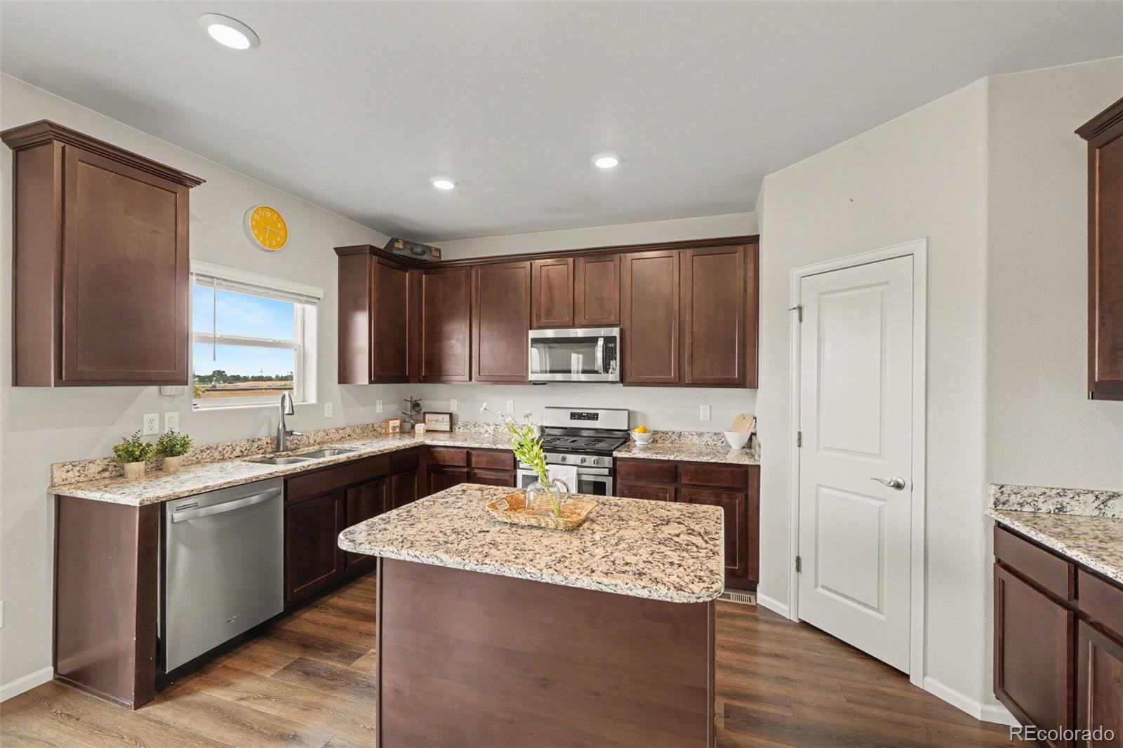 MLS Image #12 for 7229  shavano avenue,longmont, Colorado