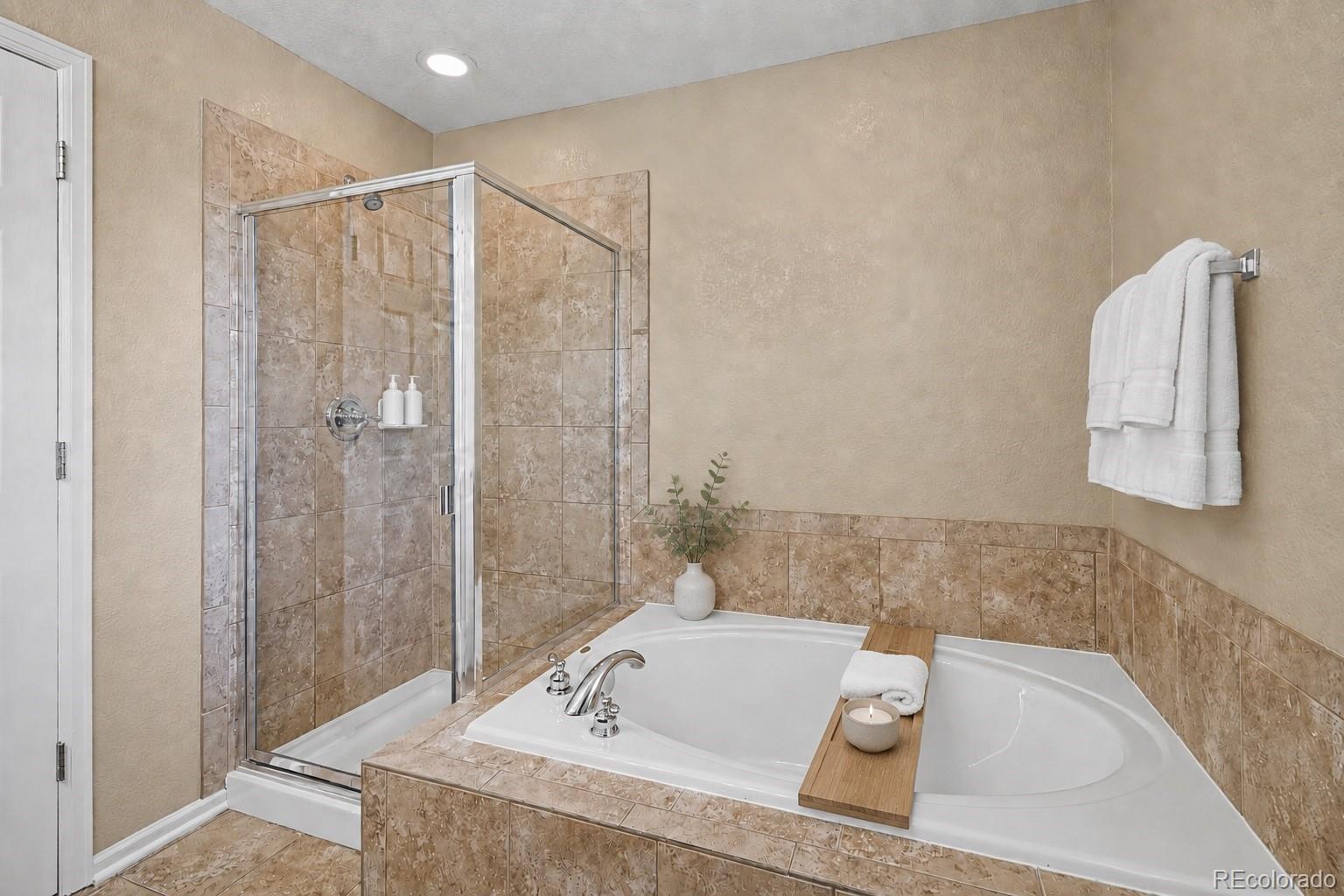 MLS Image #7 for 23469 e ottawa place,aurora, Colorado