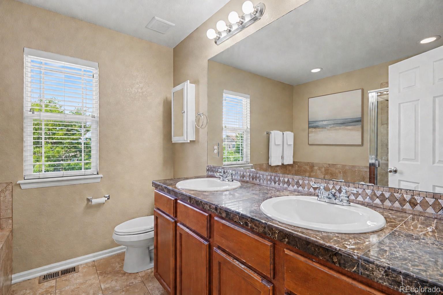 MLS Image #8 for 23469 e ottawa place,aurora, Colorado
