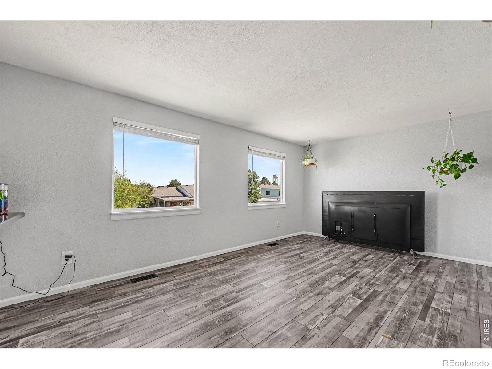 MLS Image #8 for 216  jefferson drive,bennett, Colorado