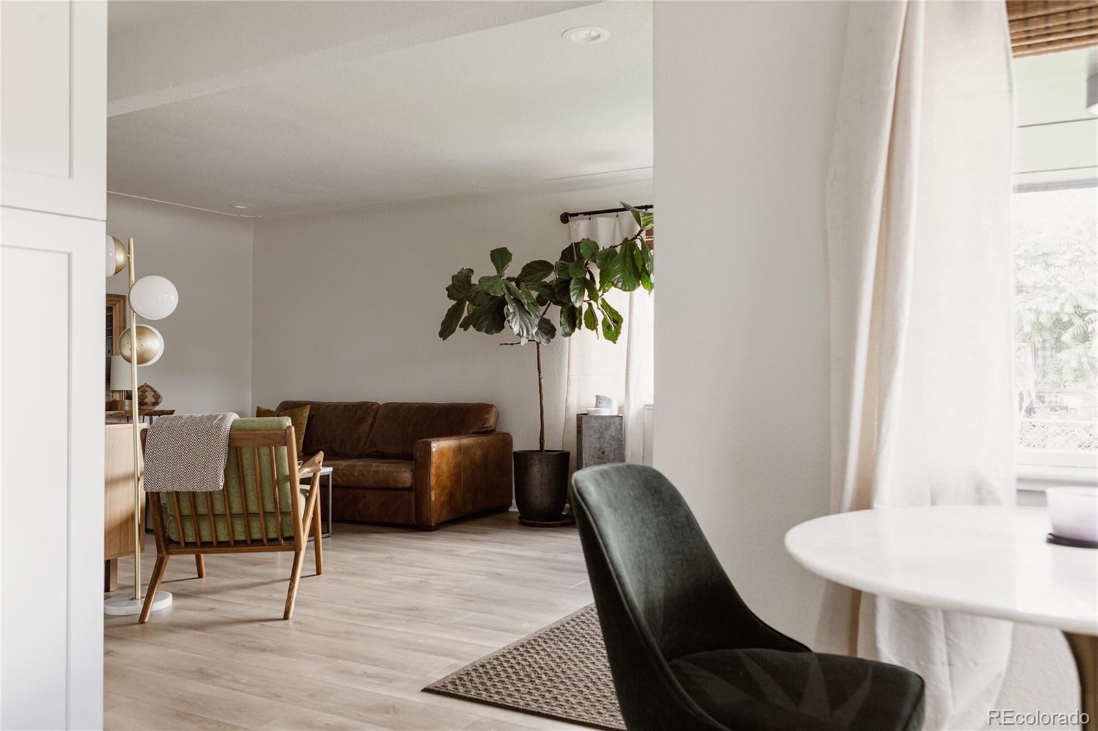 MLS Image #11 for 3233  jasmine street,denver, Colorado