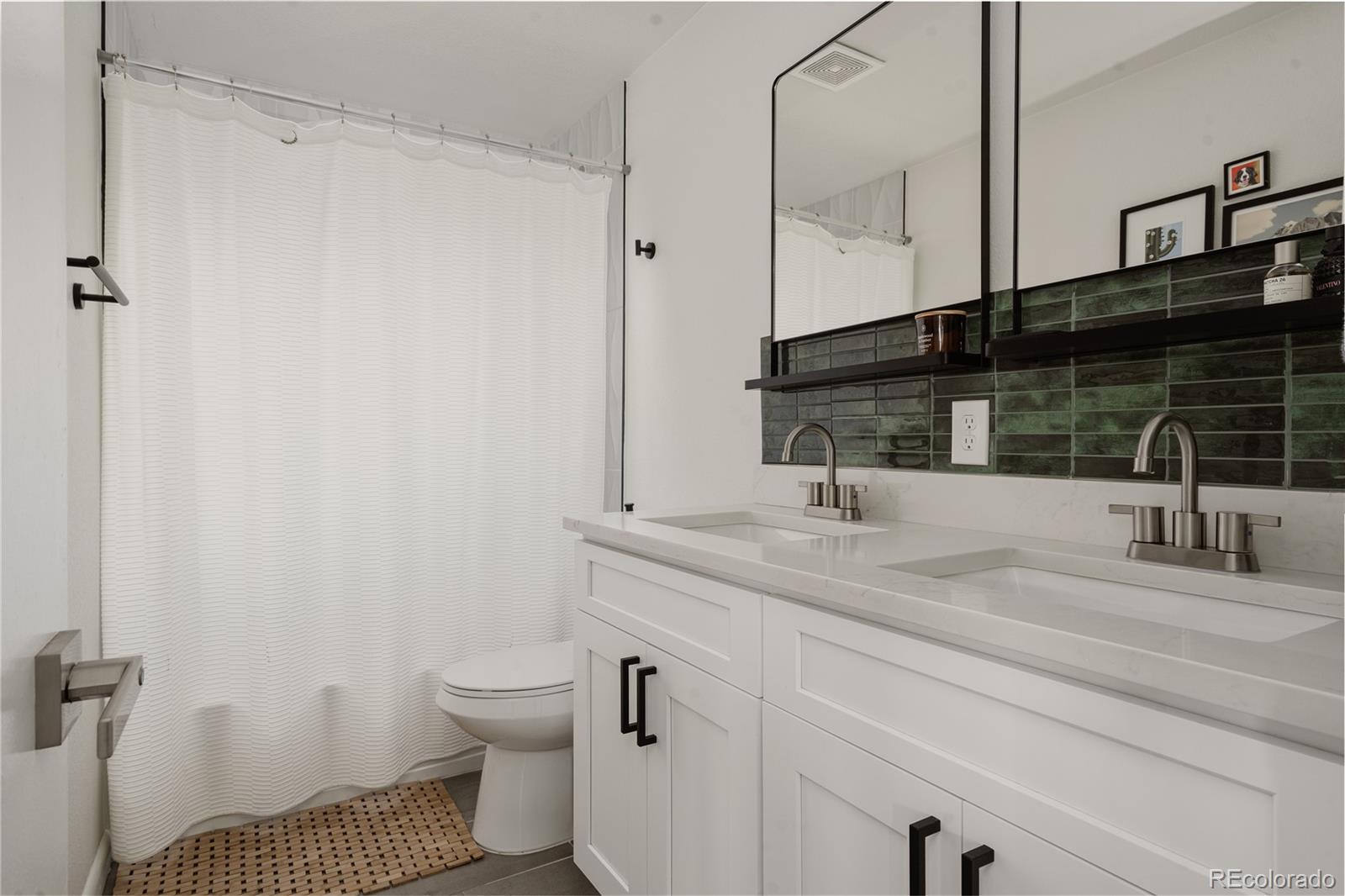 MLS Image #13 for 3233  jasmine street,denver, Colorado