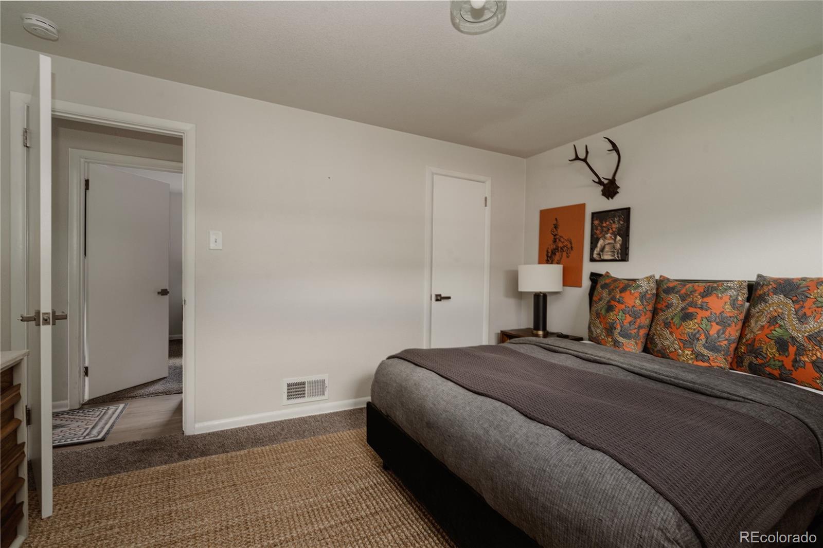 MLS Image #19 for 3233  jasmine street,denver, Colorado