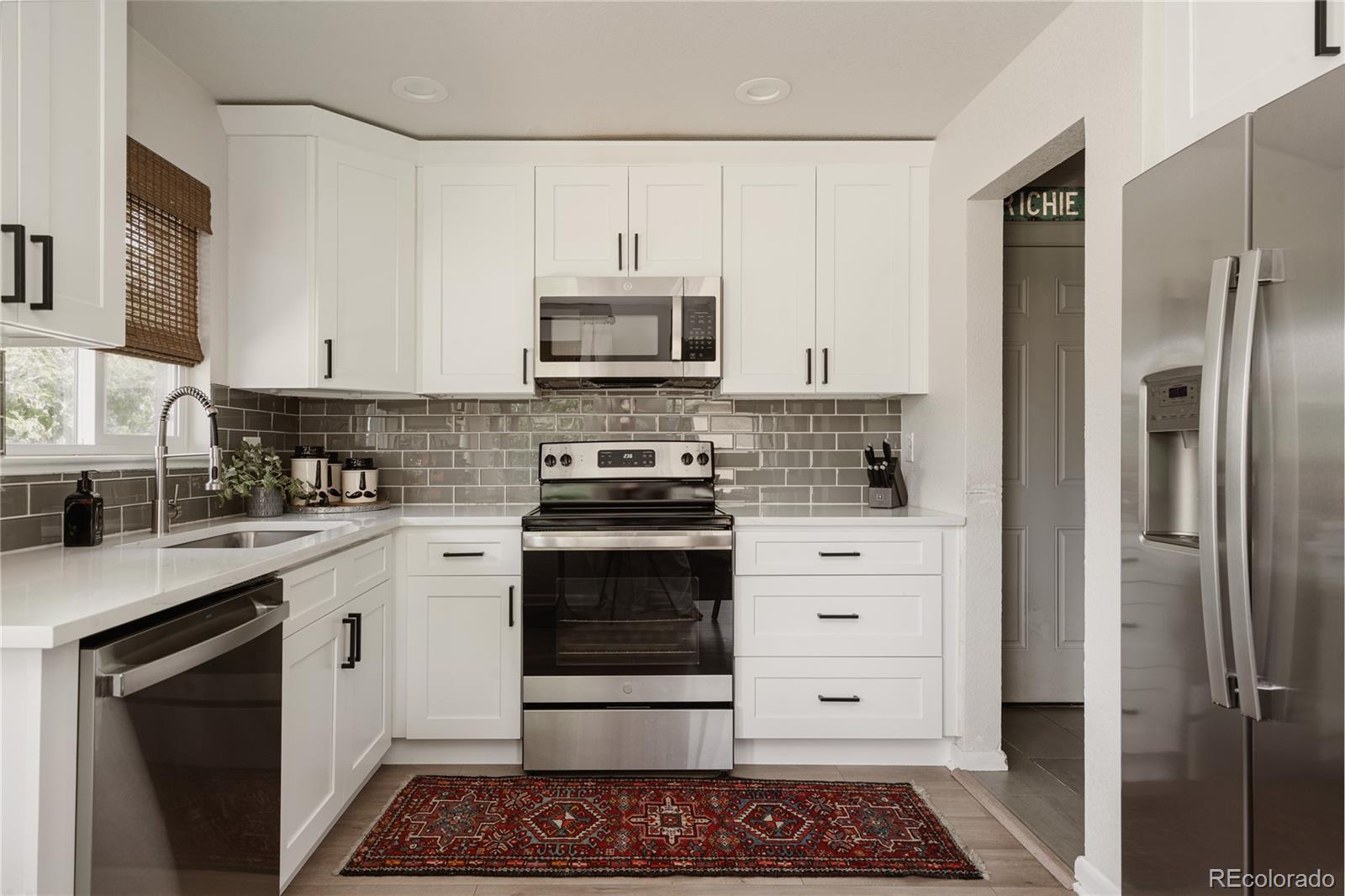 MLS Image #7 for 3233  jasmine street,denver, Colorado