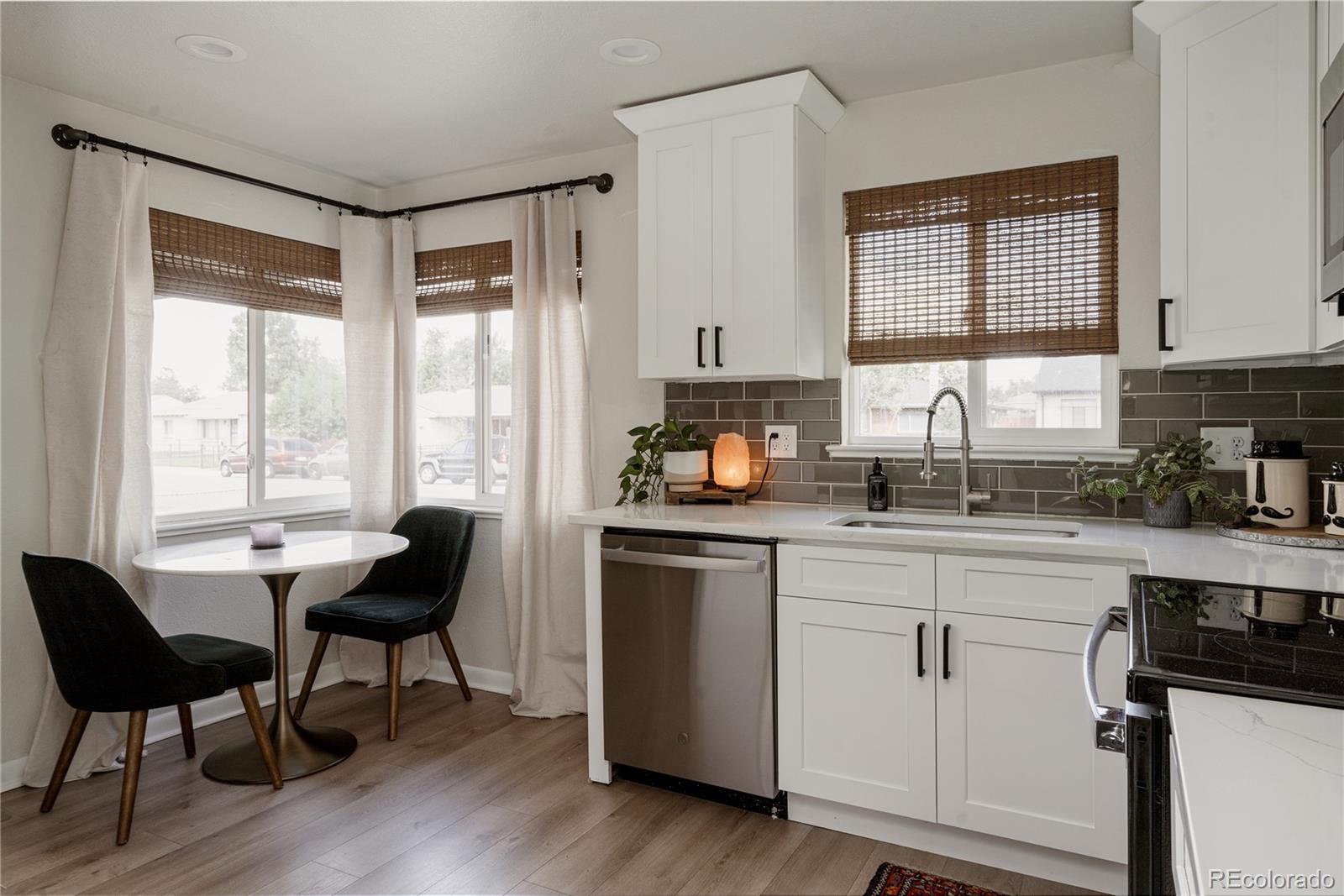 MLS Image #9 for 3233  jasmine street,denver, Colorado