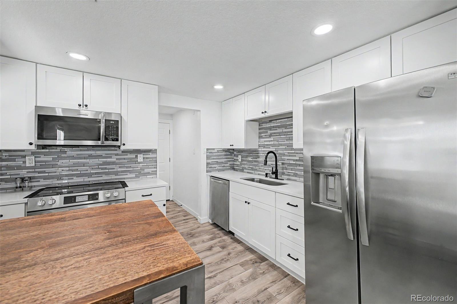 MLS Image #8 for 6970  reno drive,arvada, Colorado