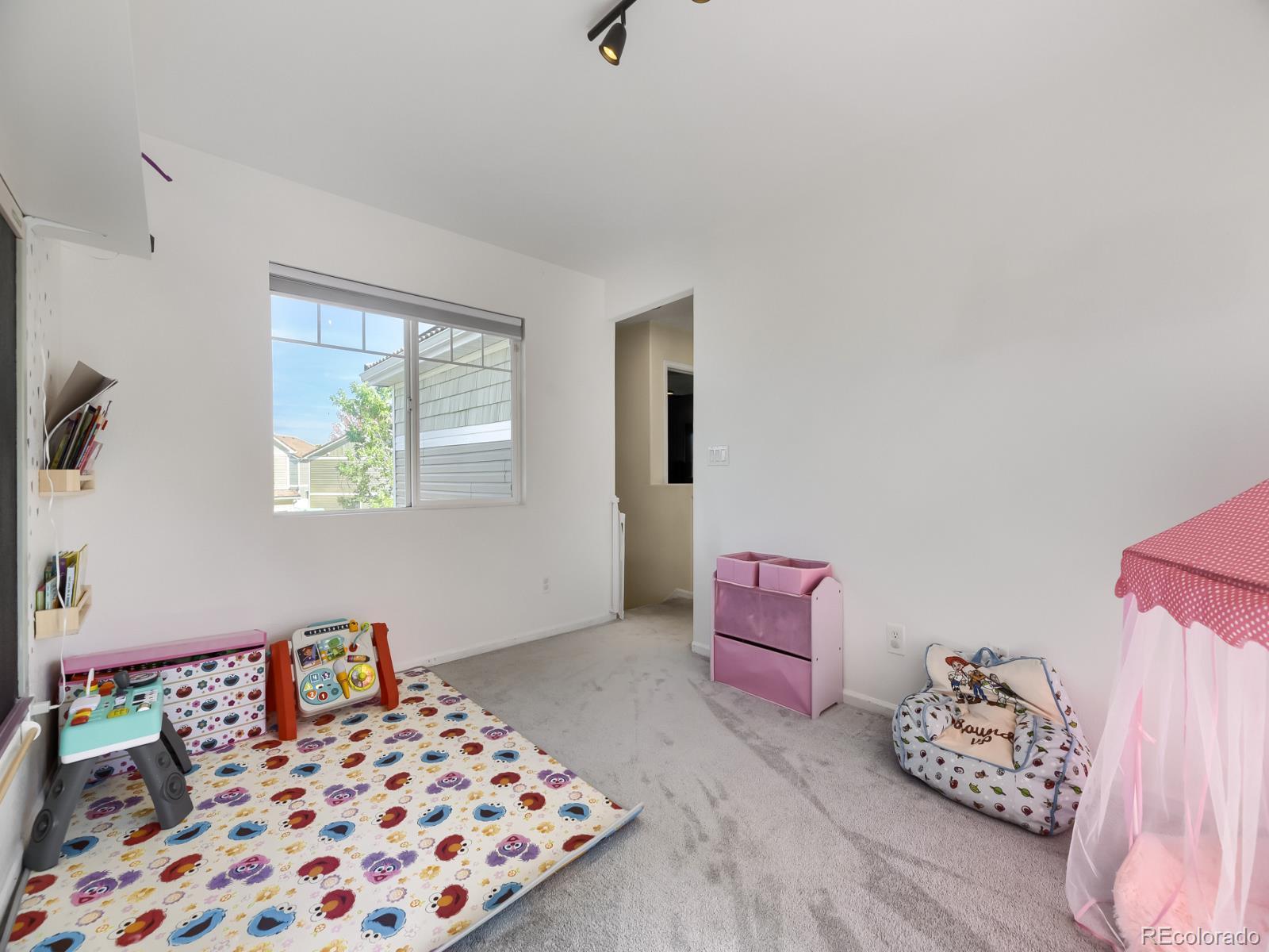 MLS Image #13 for 5541  flanders way,denver, Colorado