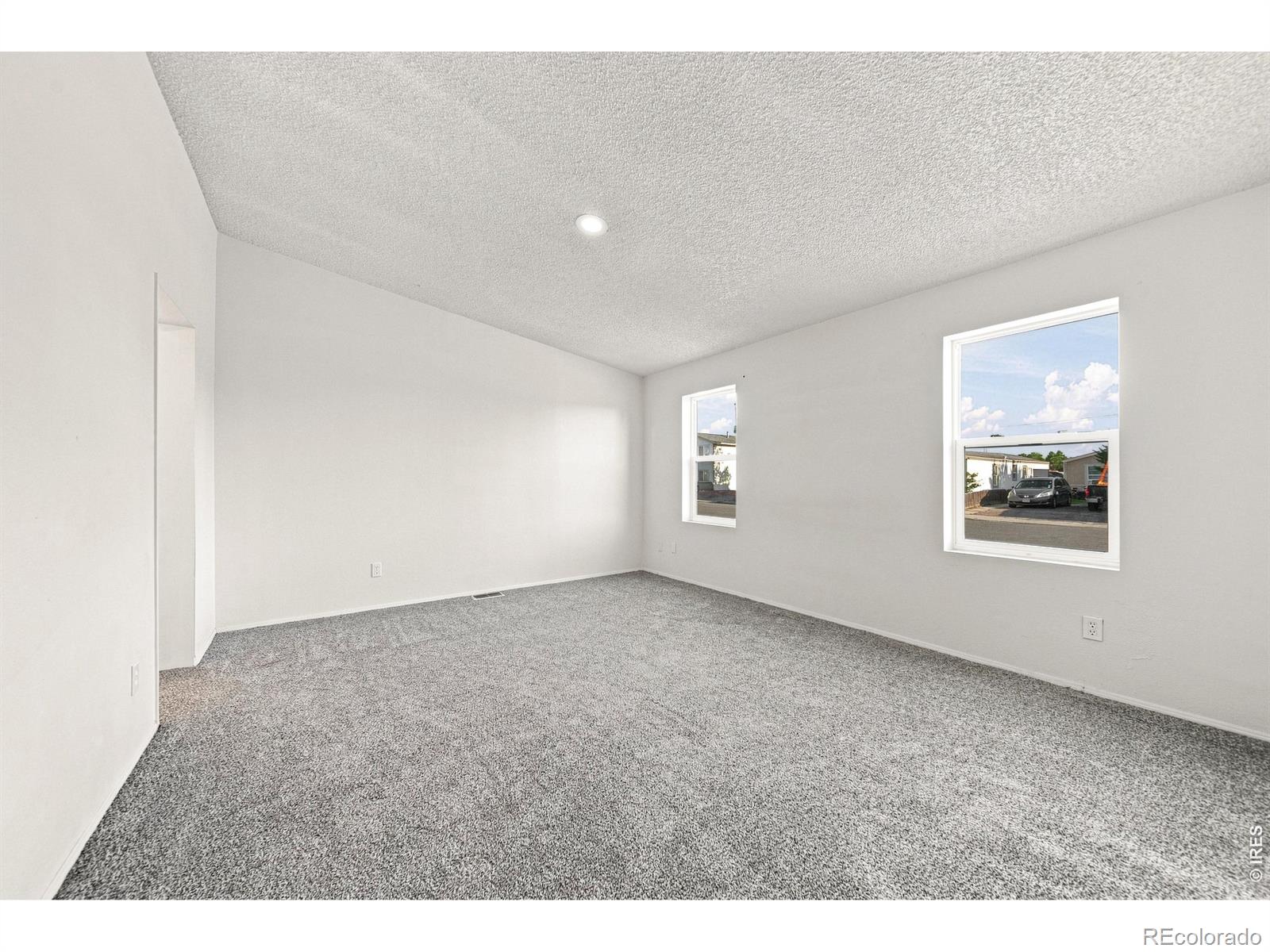 MLS Image #10 for 332  circle drive,fort morgan, Colorado