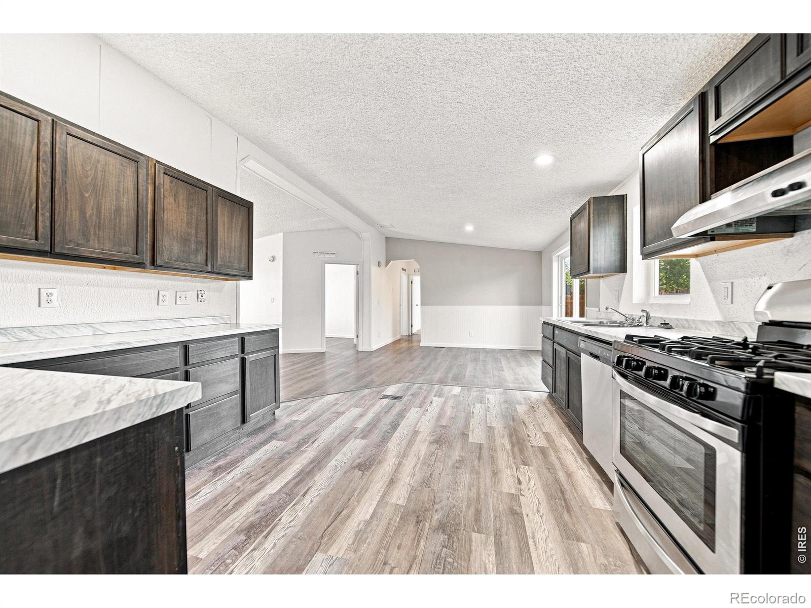 MLS Image #5 for 332  circle drive,fort morgan, Colorado