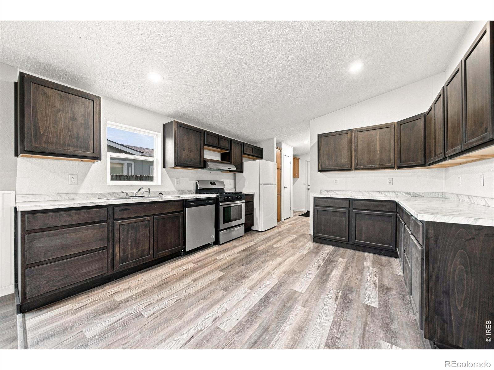 MLS Image #6 for 332  circle drive,fort morgan, Colorado